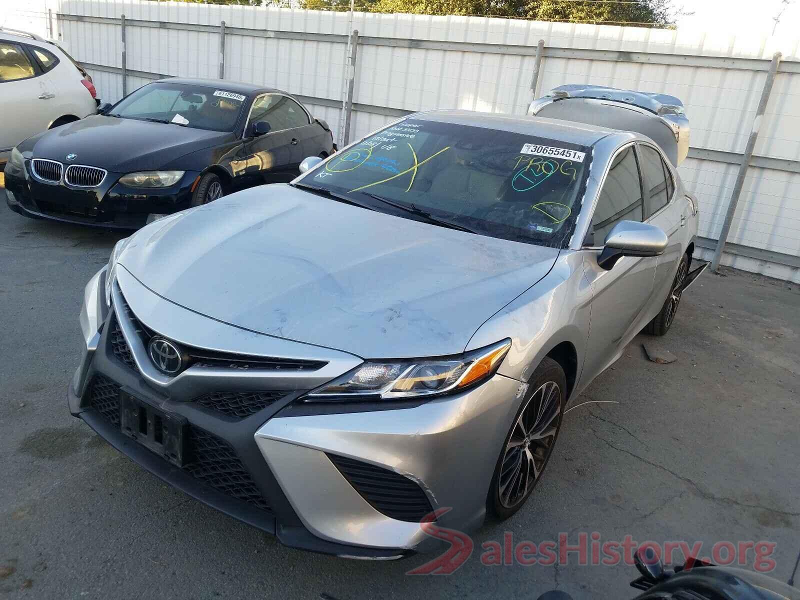 4T1B11HK5JU086641 2018 TOYOTA CAMRY