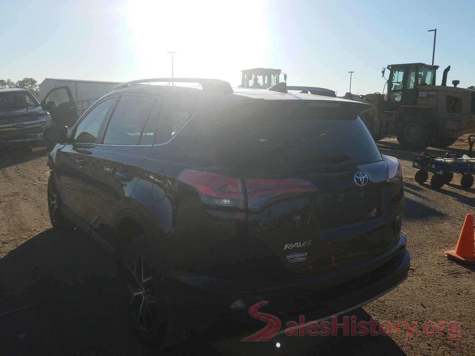 2T3NFREV1JW434812 2018 TOYOTA RAV4