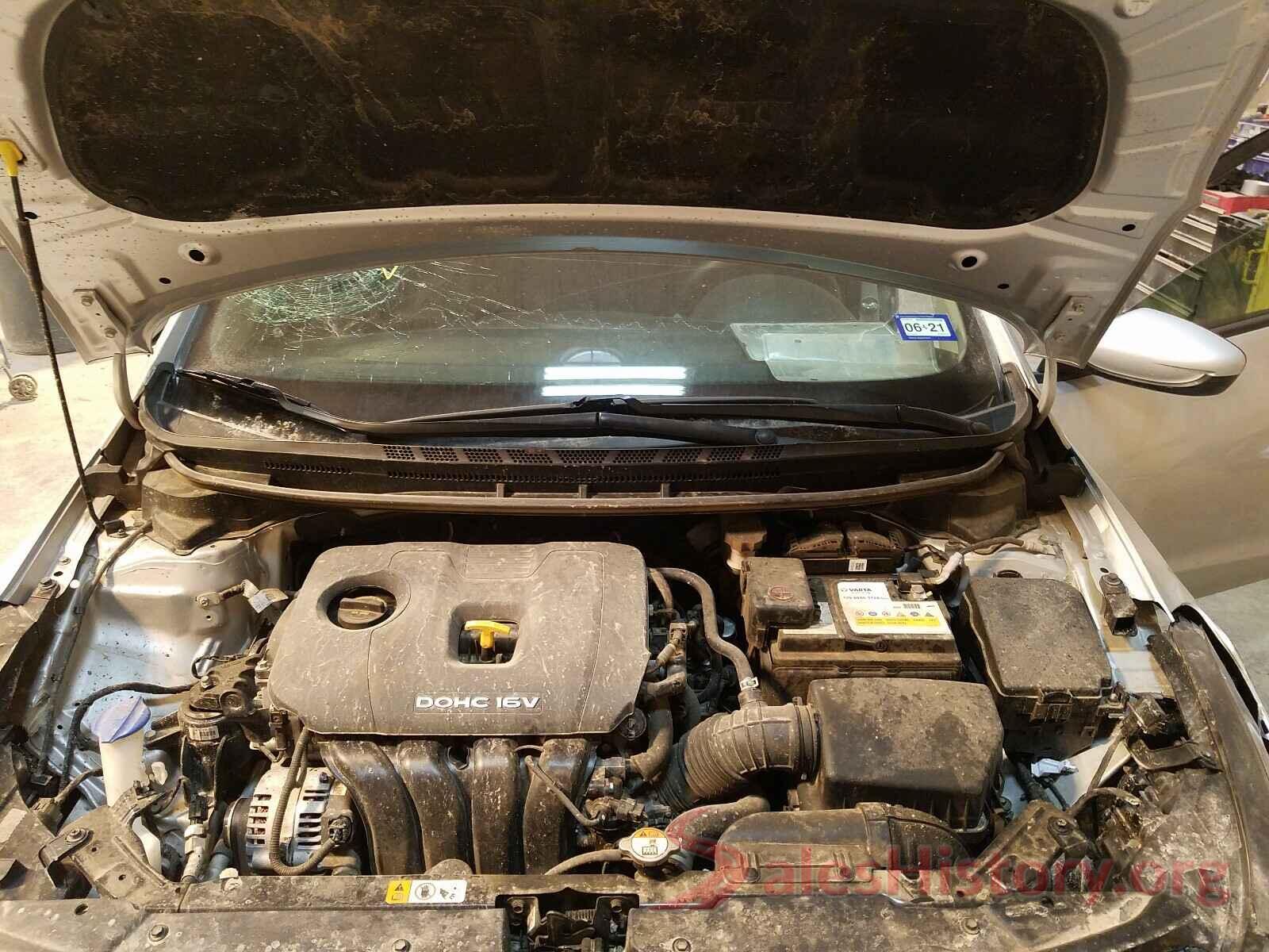 3KPFK4A77JE206027 2018 KIA FORTE