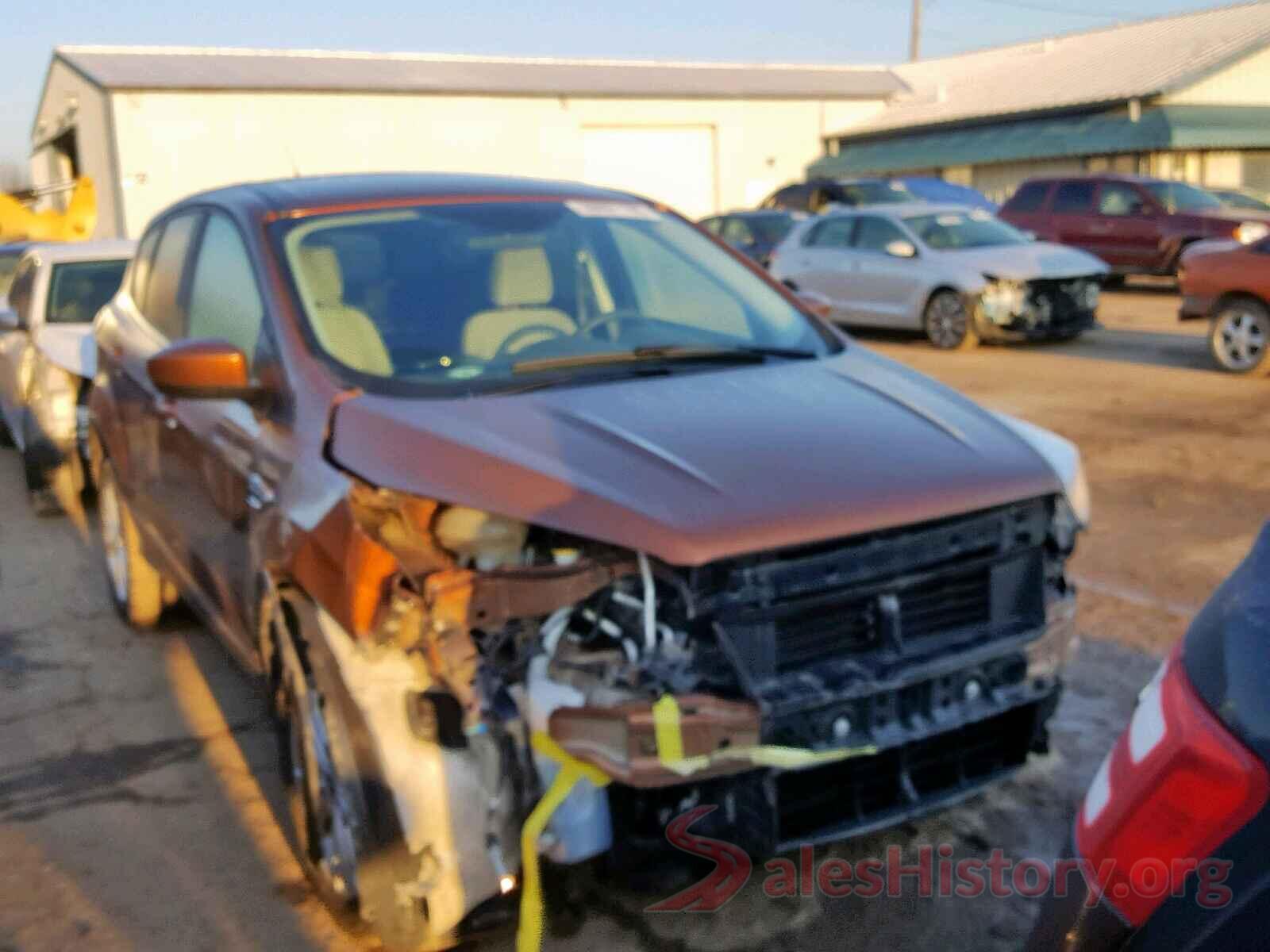 1VWDT7A31HC081821 2017 FORD ESCAPE SE