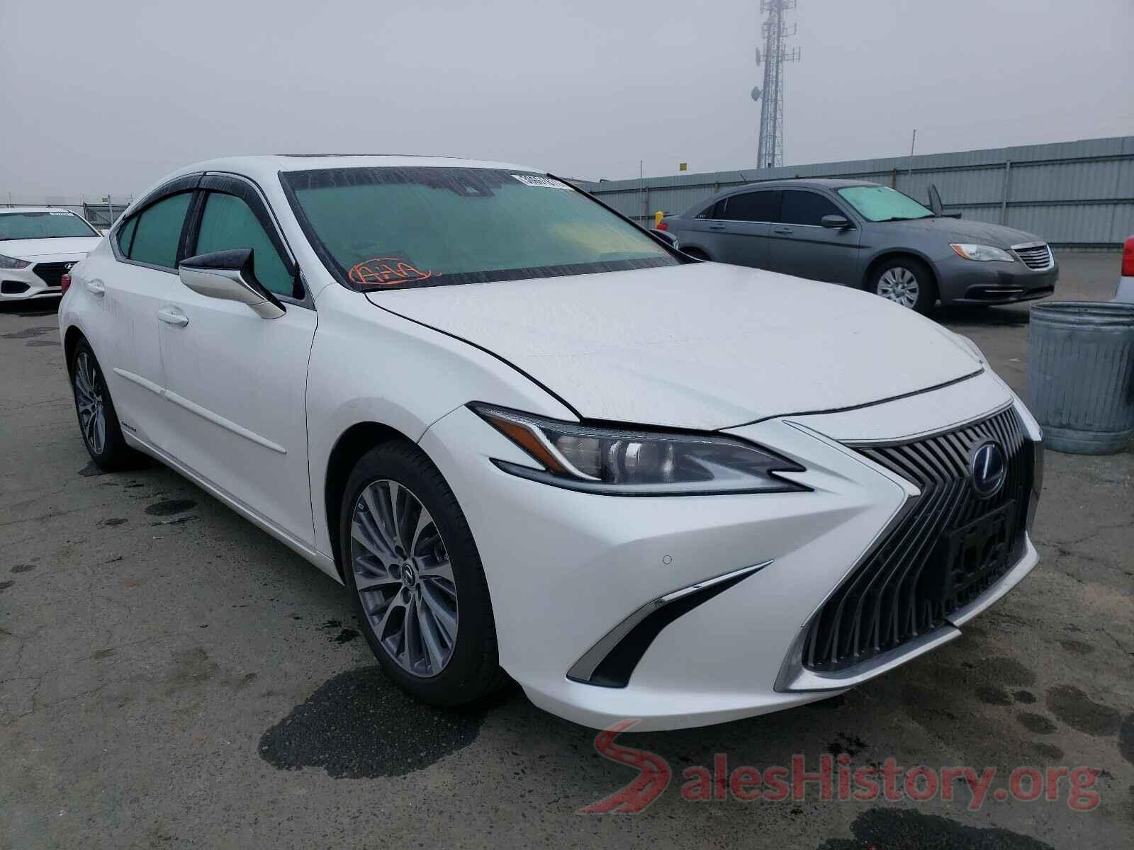 58AD21B11LU010447 2020 LEXUS ES300