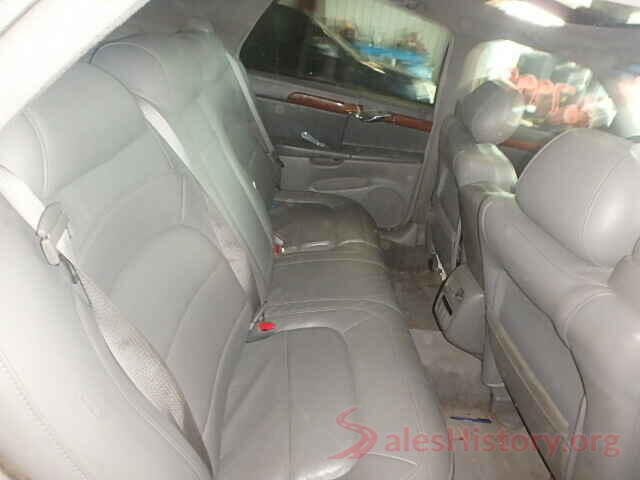 1HGCR2F38GA245117 2004 CADILLAC DEVILLE