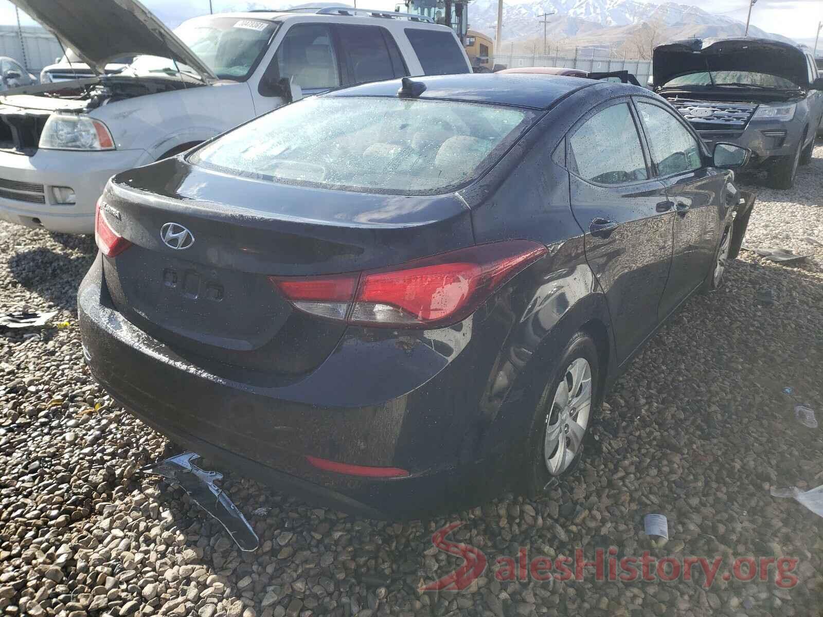 5NPDH4AE8GH697846 2016 HYUNDAI ELANTRA