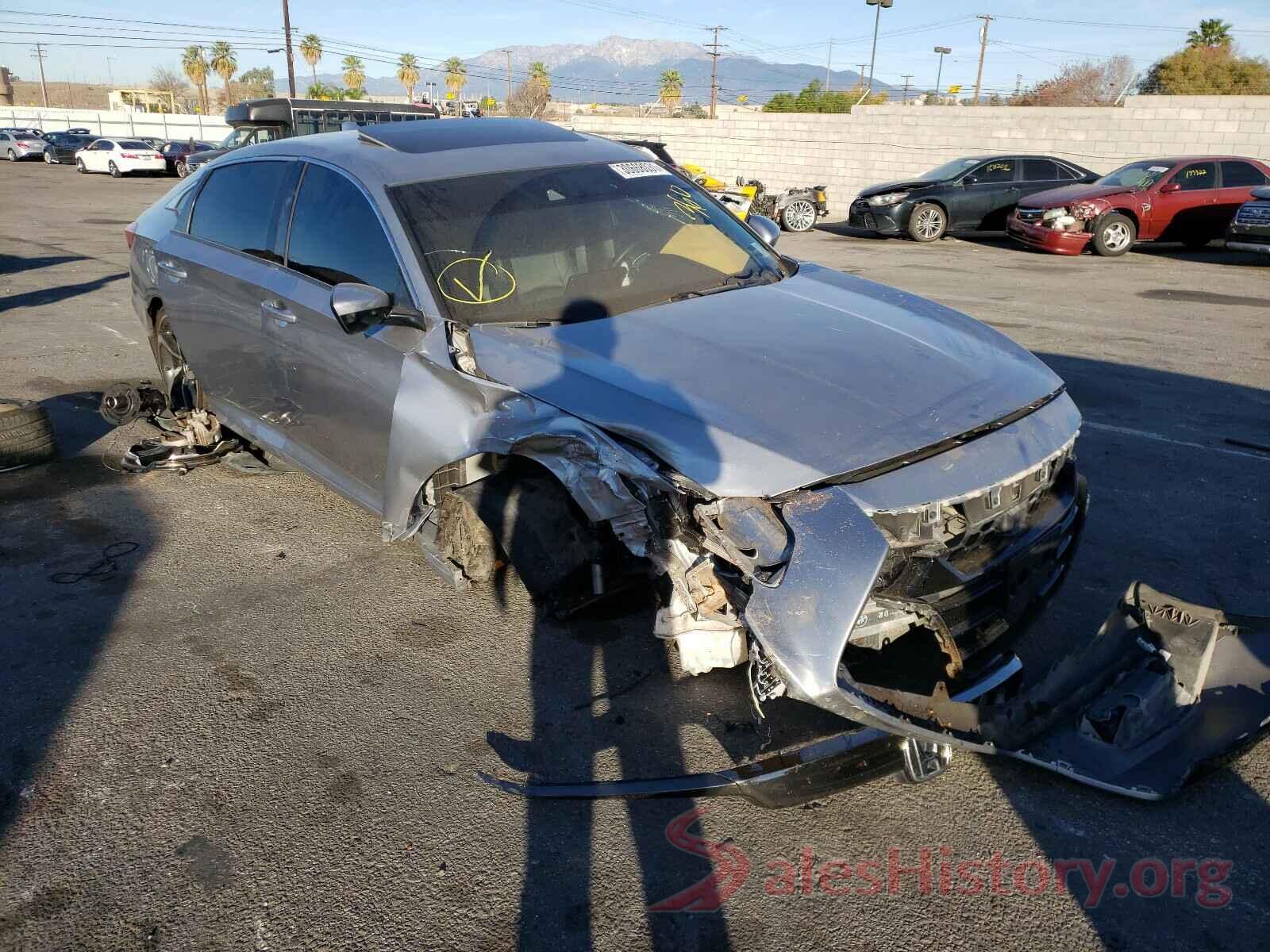 1HGCV2F35JA053463 2018 HONDA ACCORD