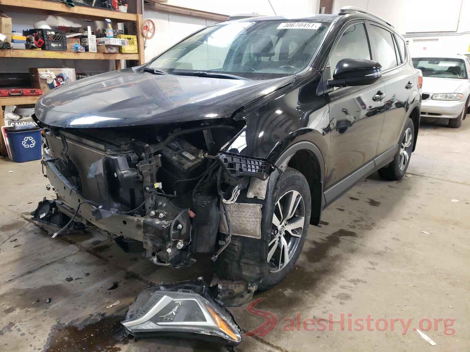 2T3WFREV9JW494180 2018 TOYOTA RAV4