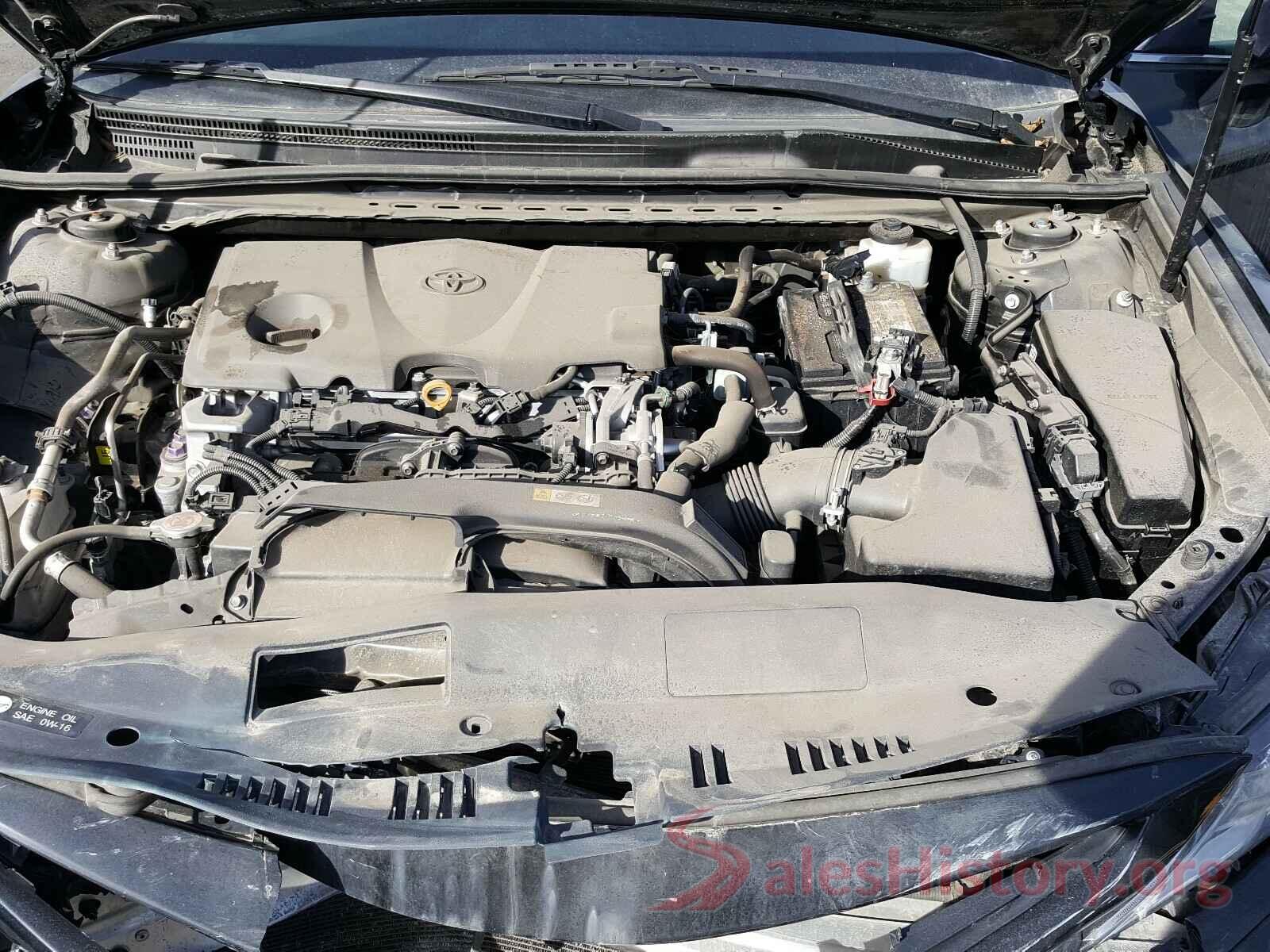 4T1B11HK2JU581251 2018 TOYOTA CAMRY