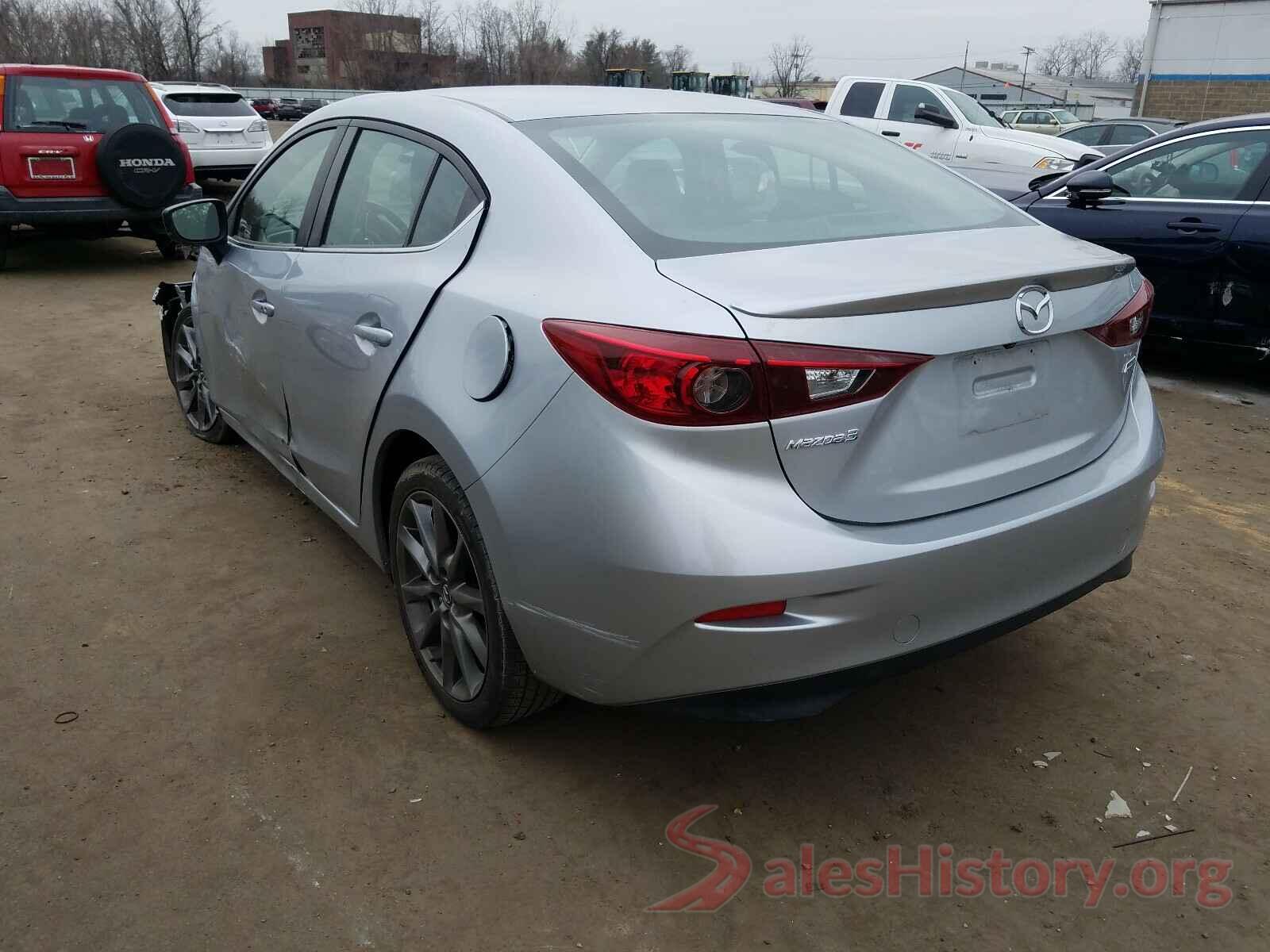 3MZBN1V37JM210643 2018 MAZDA 3