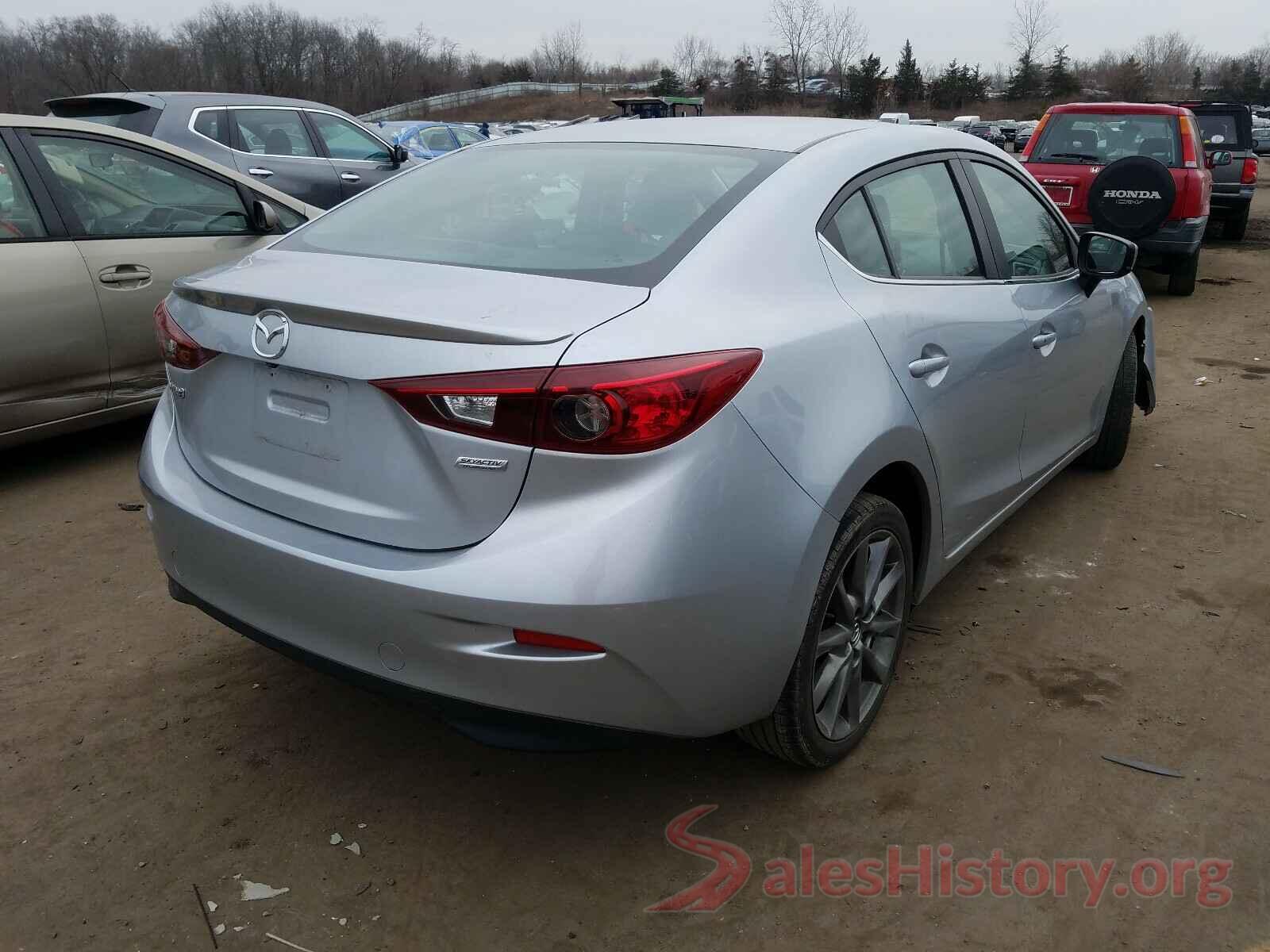 3MZBN1V37JM210643 2018 MAZDA 3