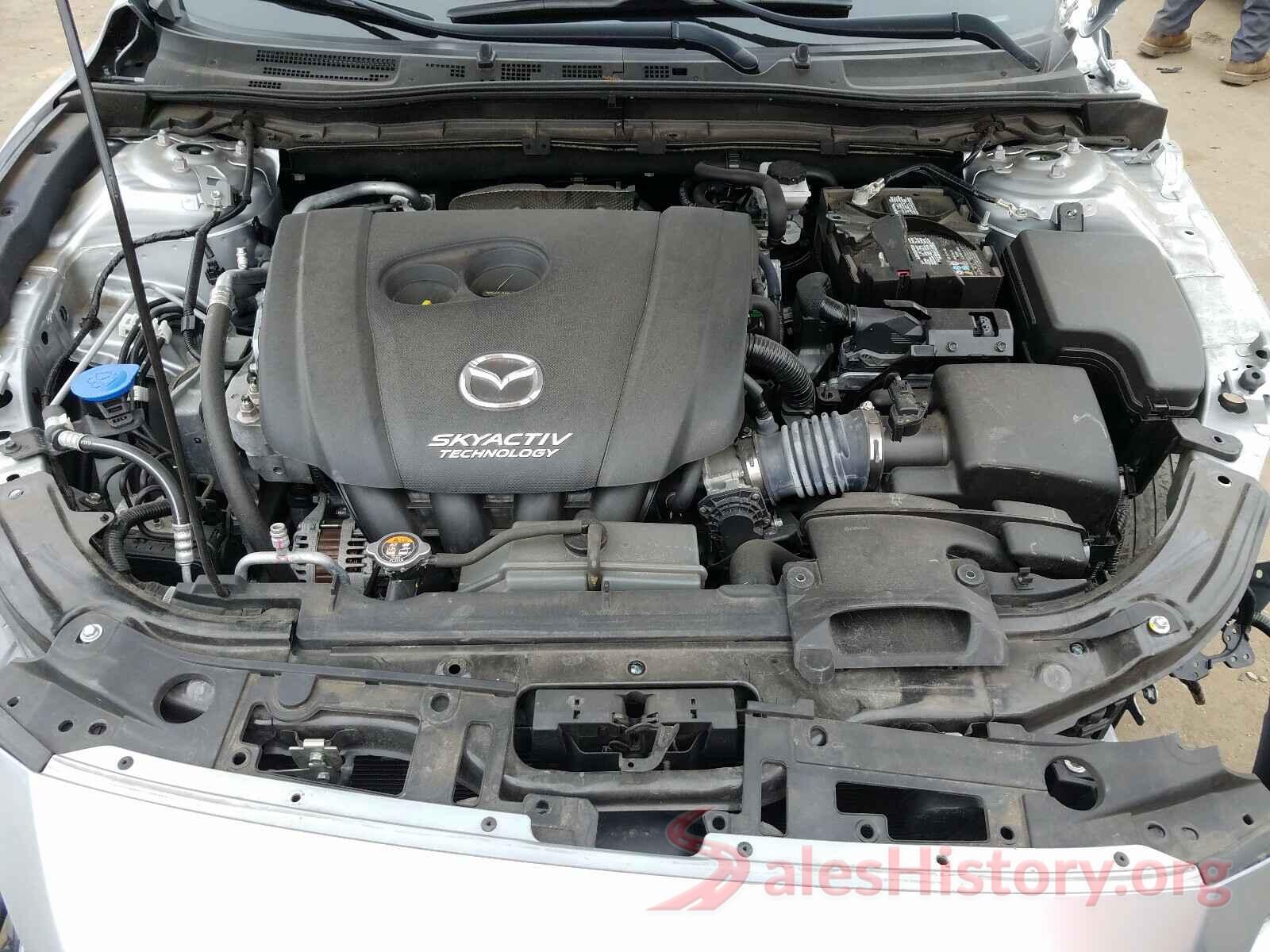 3MZBN1V37JM210643 2018 MAZDA 3