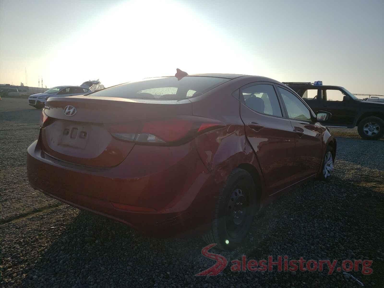 5NPDH4AE8GH716010 2016 HYUNDAI ELANTRA