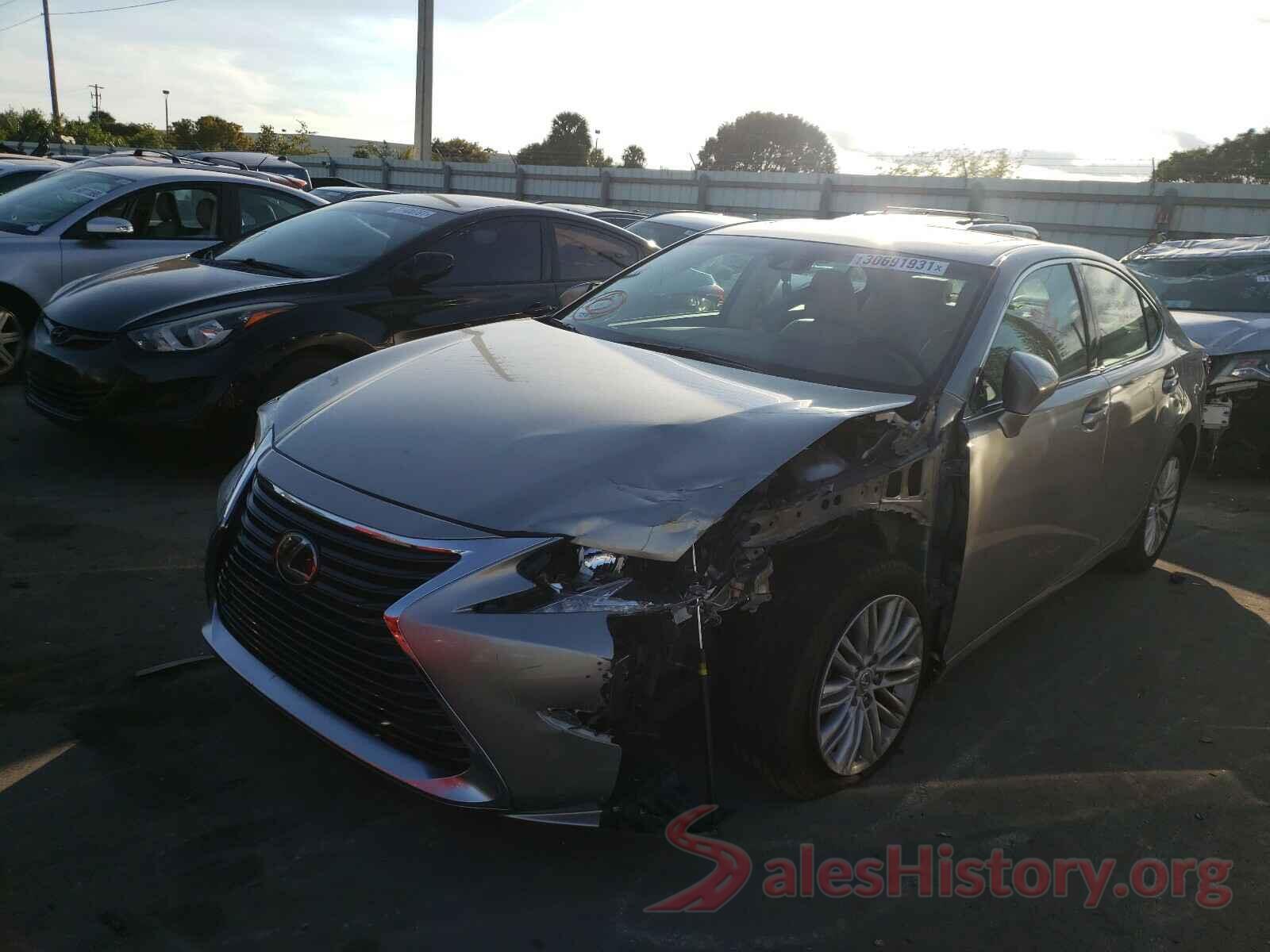 2T3YFREV2GW268712 2017 LEXUS ES350