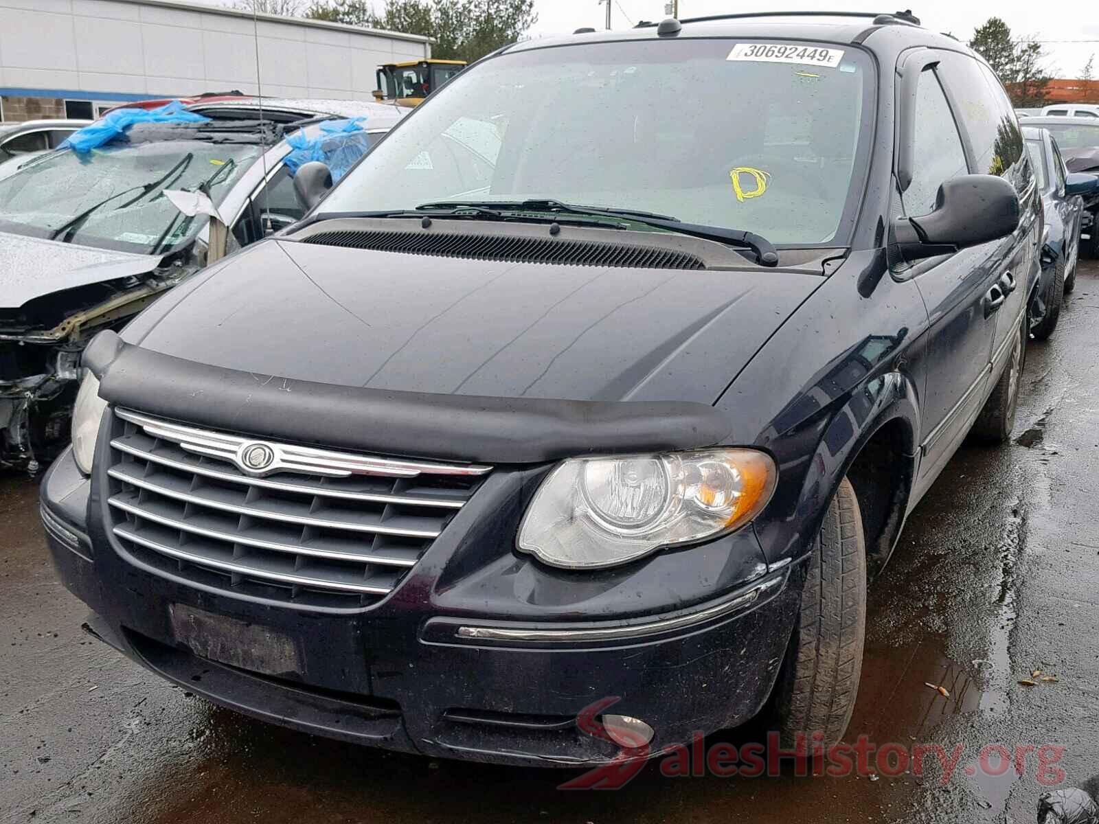 ZACCJBBT9GPD03425 2005 CHRYSLER TOWN & COU