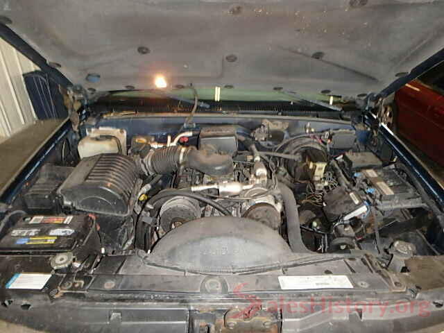 1N4AL3AP1GC164087 1999 CHEVROLET TAHOE