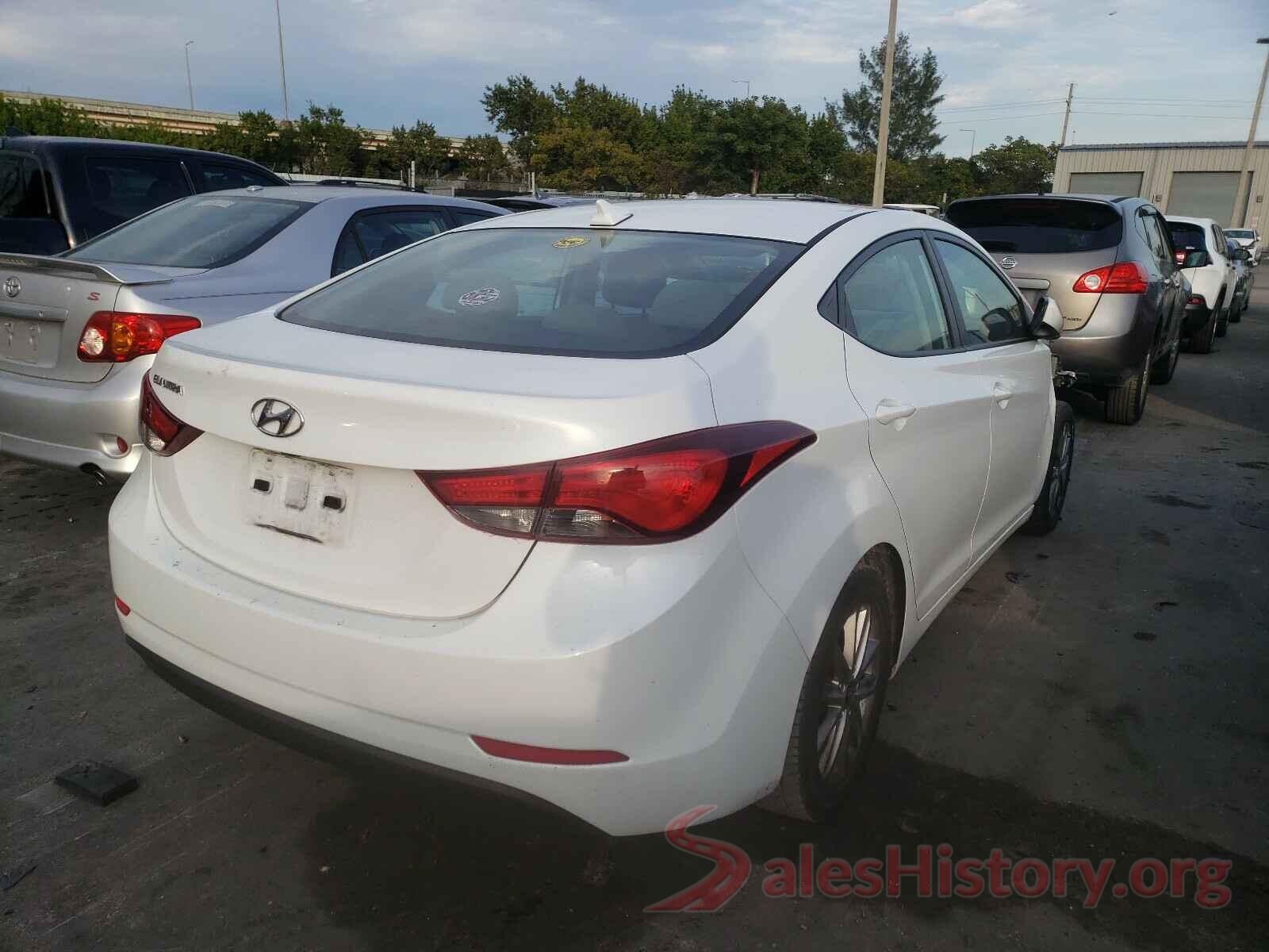 5NPDH4AE4GH769884 2016 HYUNDAI ELANTRA