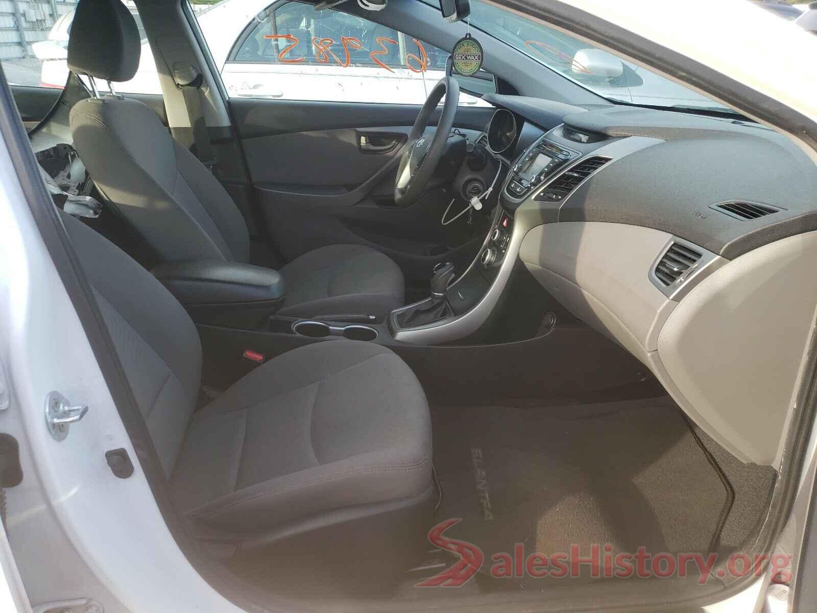 5NPDH4AE4GH769884 2016 HYUNDAI ELANTRA