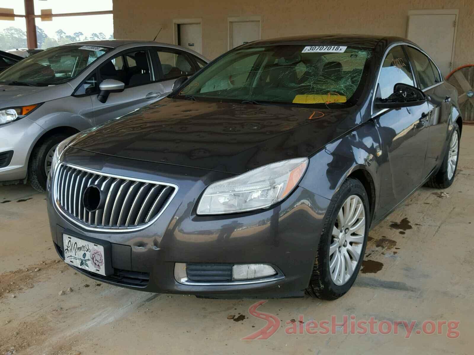 1G1ZD5STXKF211652 2011 BUICK REGAL