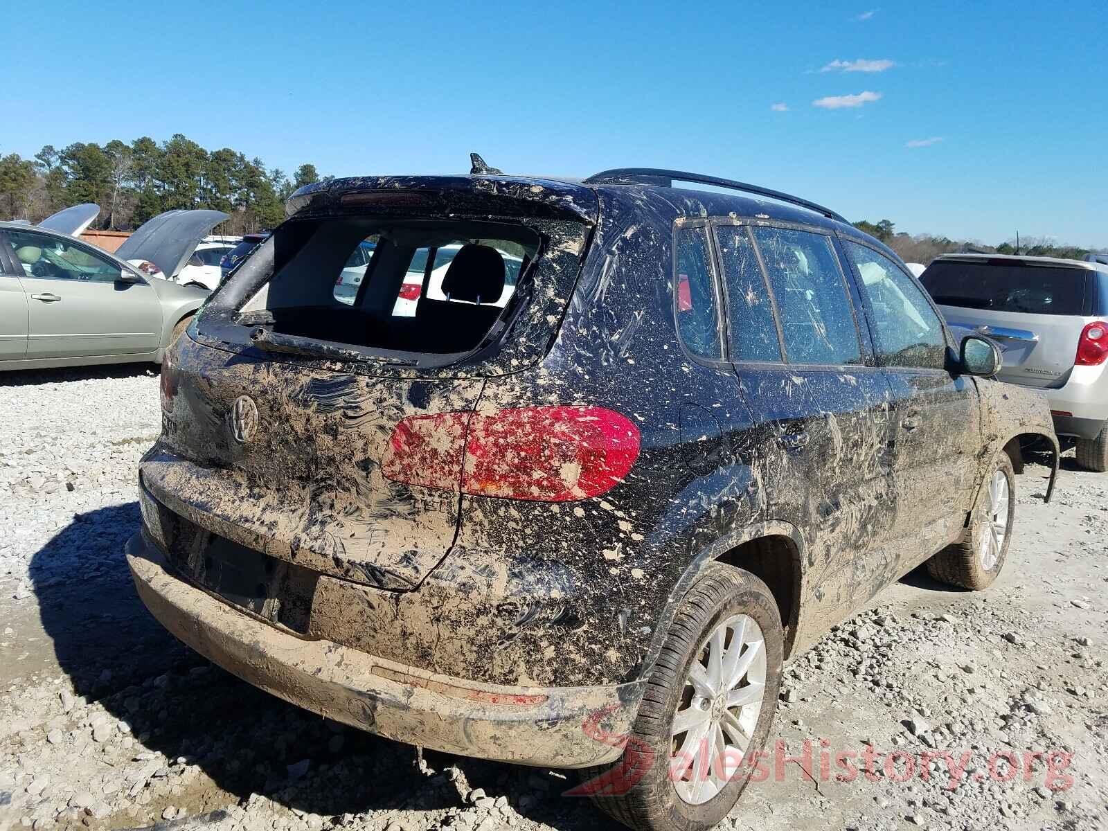 WVGAV7AX5HK046560 2017 VOLKSWAGEN TIGUAN