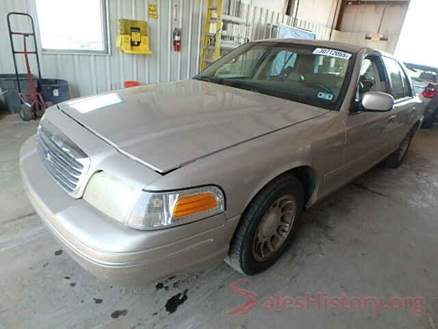 KNDPM3AC2L7715189 1998 FORD CROWN VIC