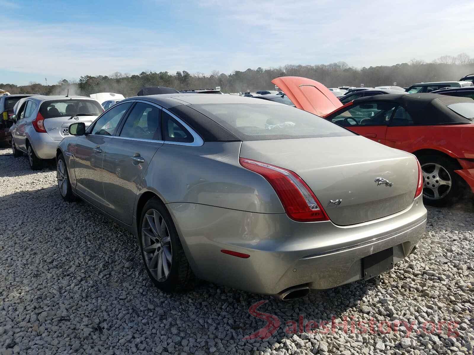 5YFBURHE8HP733643 2011 JAGUAR XJ