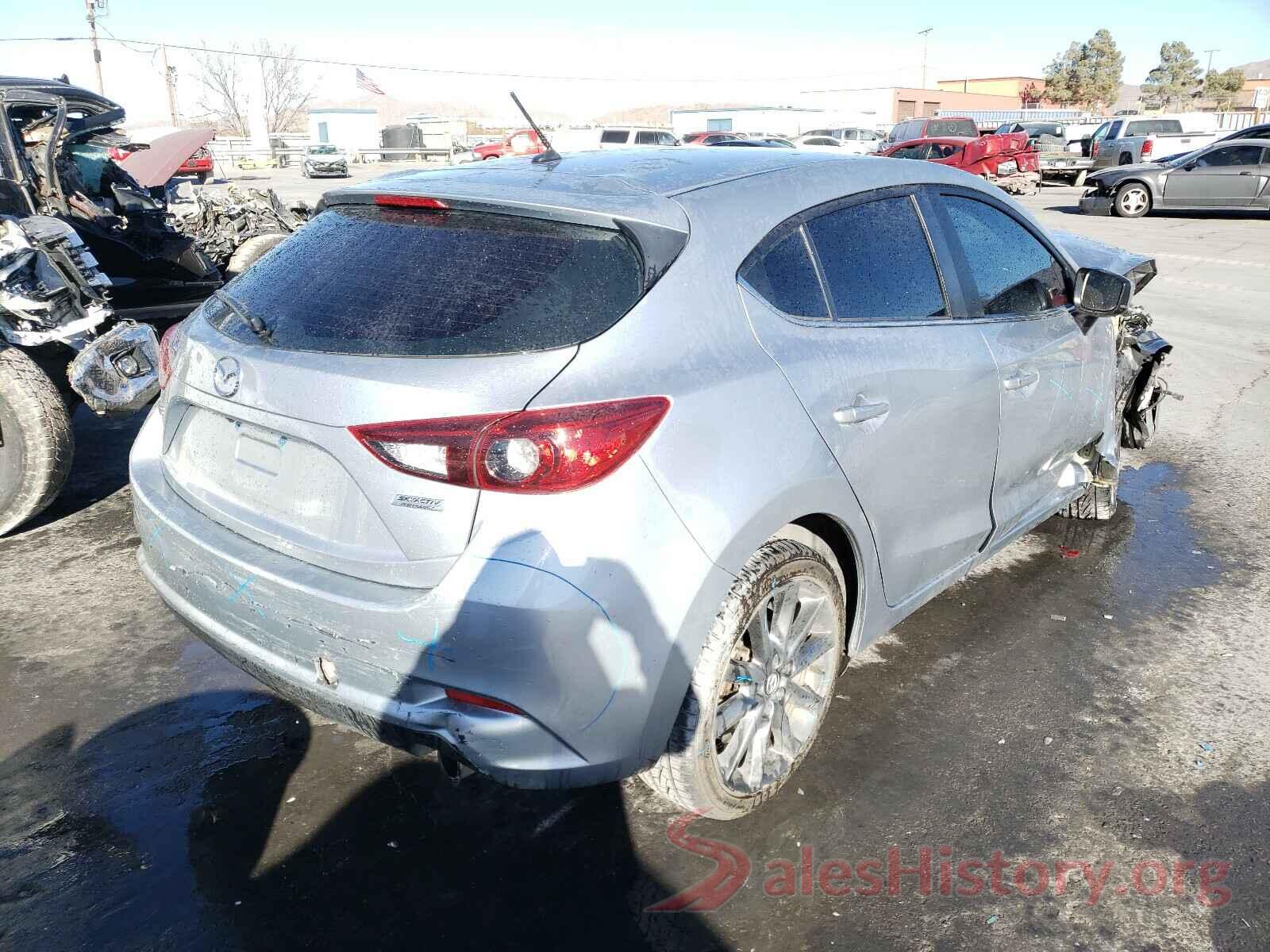 3MZBN1L32JM181555 2018 MAZDA 3