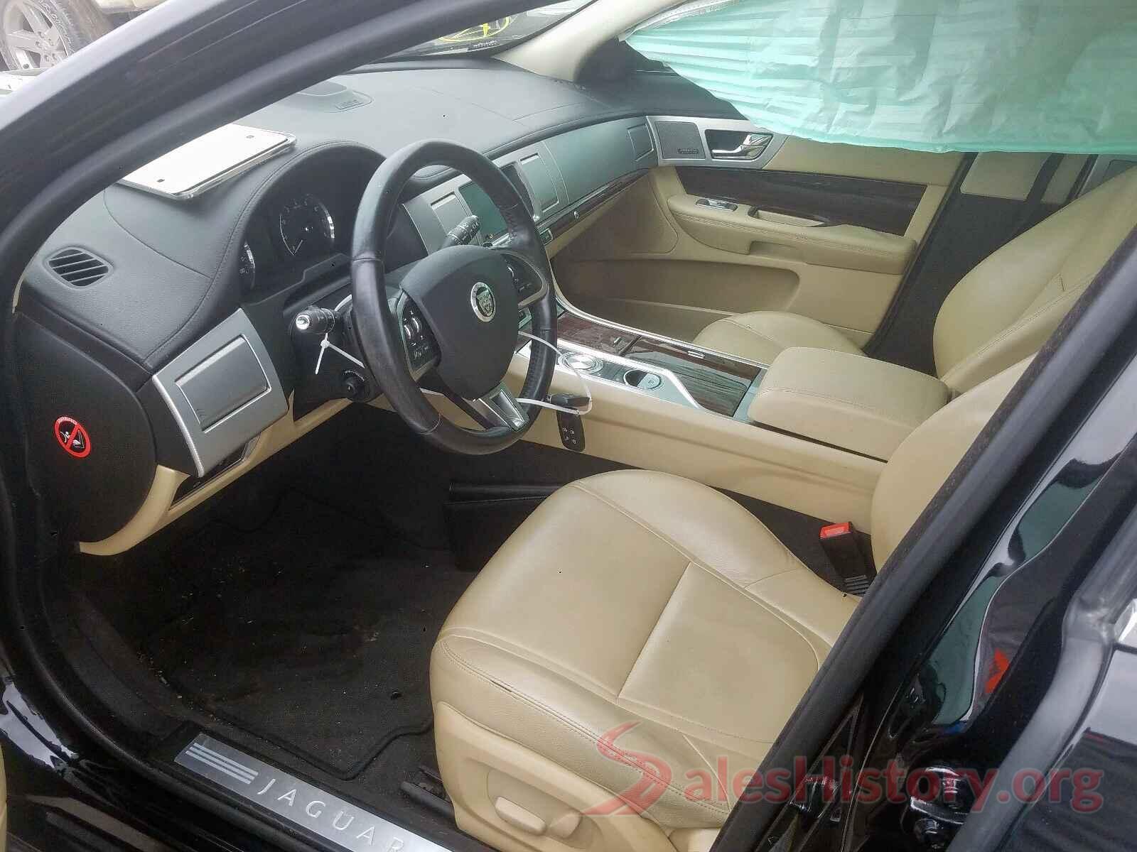 W1Y4EDHYXLT038158 2013 JAGUAR XF