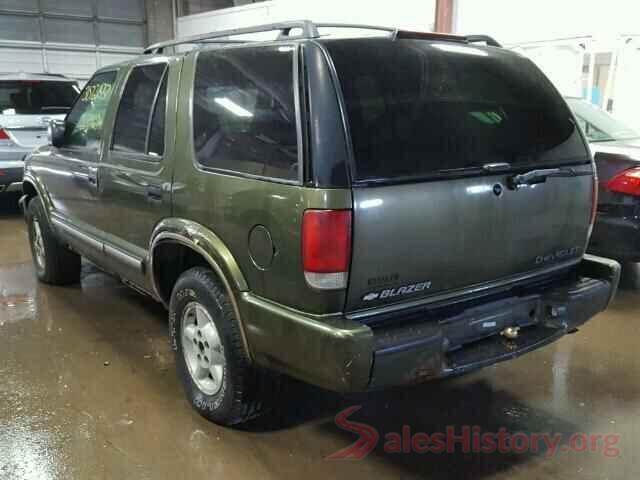 1C4PJLCB4JD559071 2001 CHEVROLET BLAZER