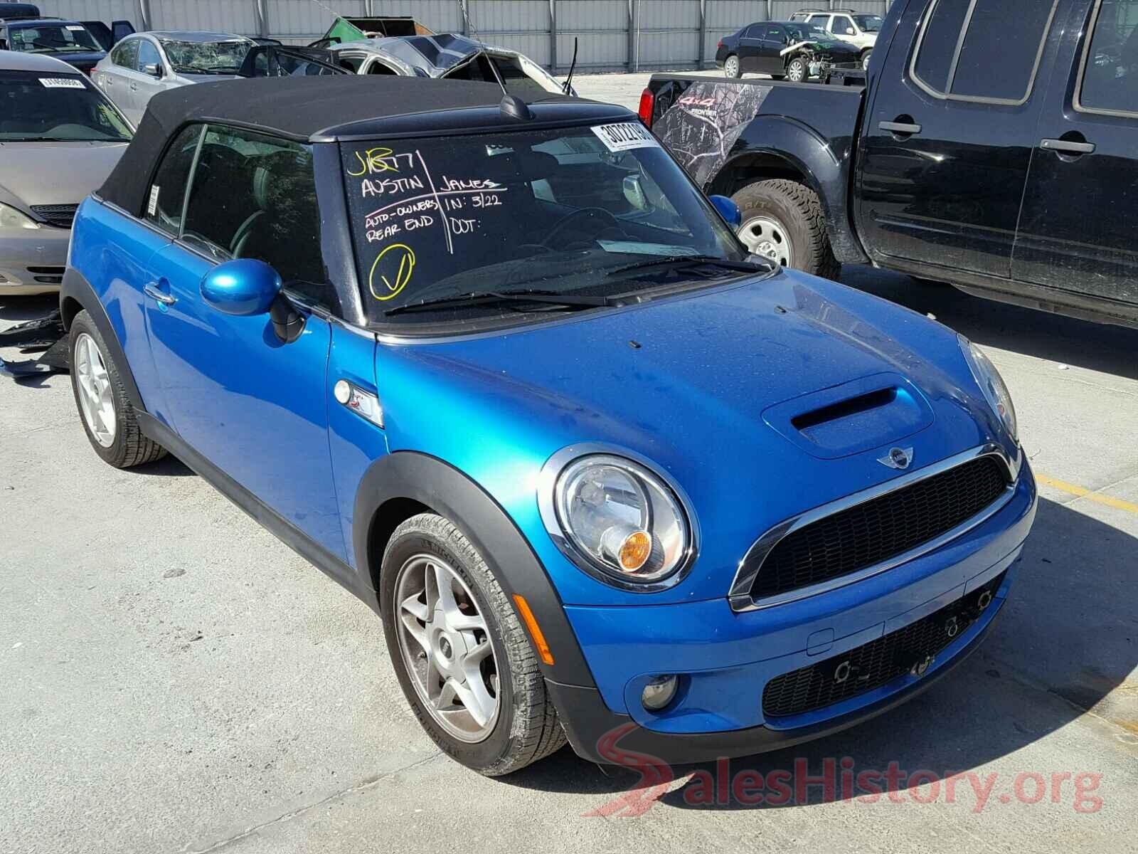 3N1CN8EV6LL853272 2010 MINI COOPER