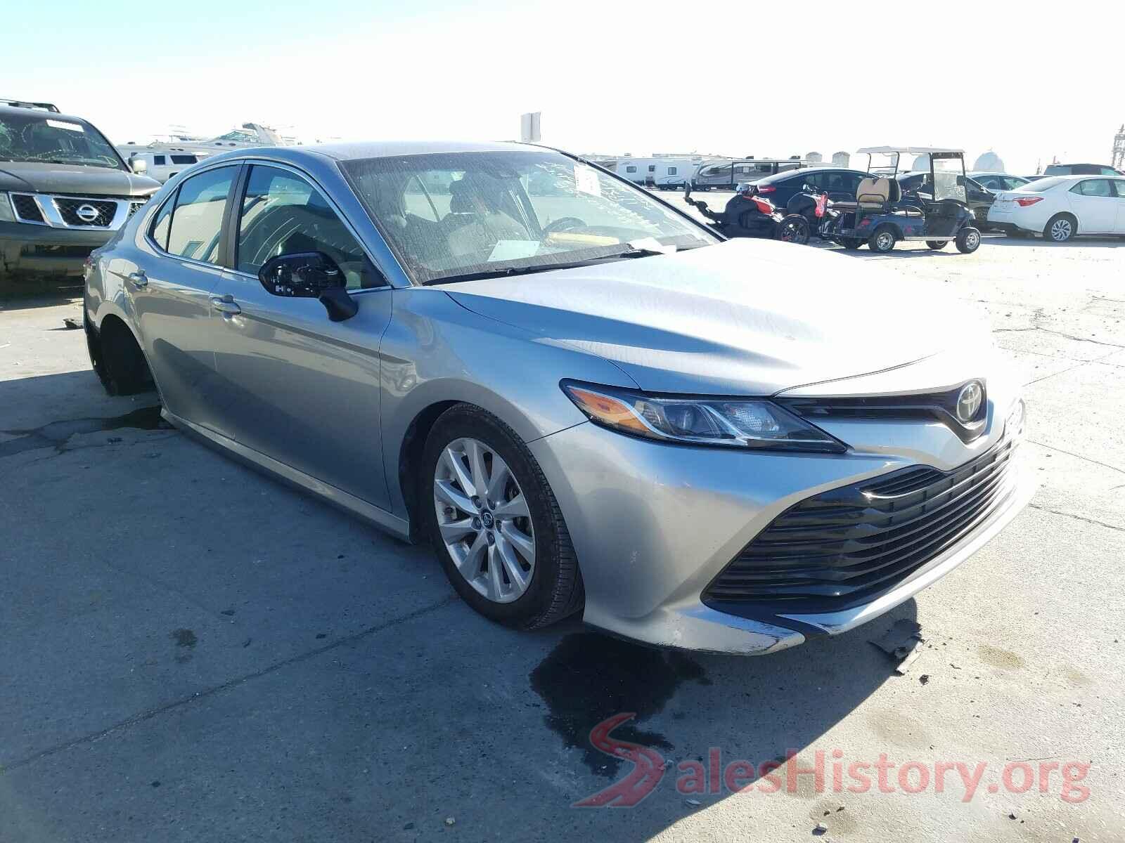 4T1B11HK3JU073385 2018 TOYOTA CAMRY