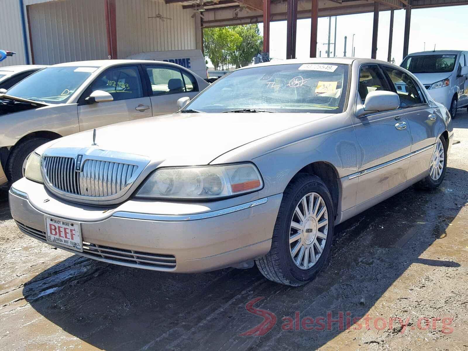 3N1CE2CP4JL353092 2003 LINCOLN TOWNCAR