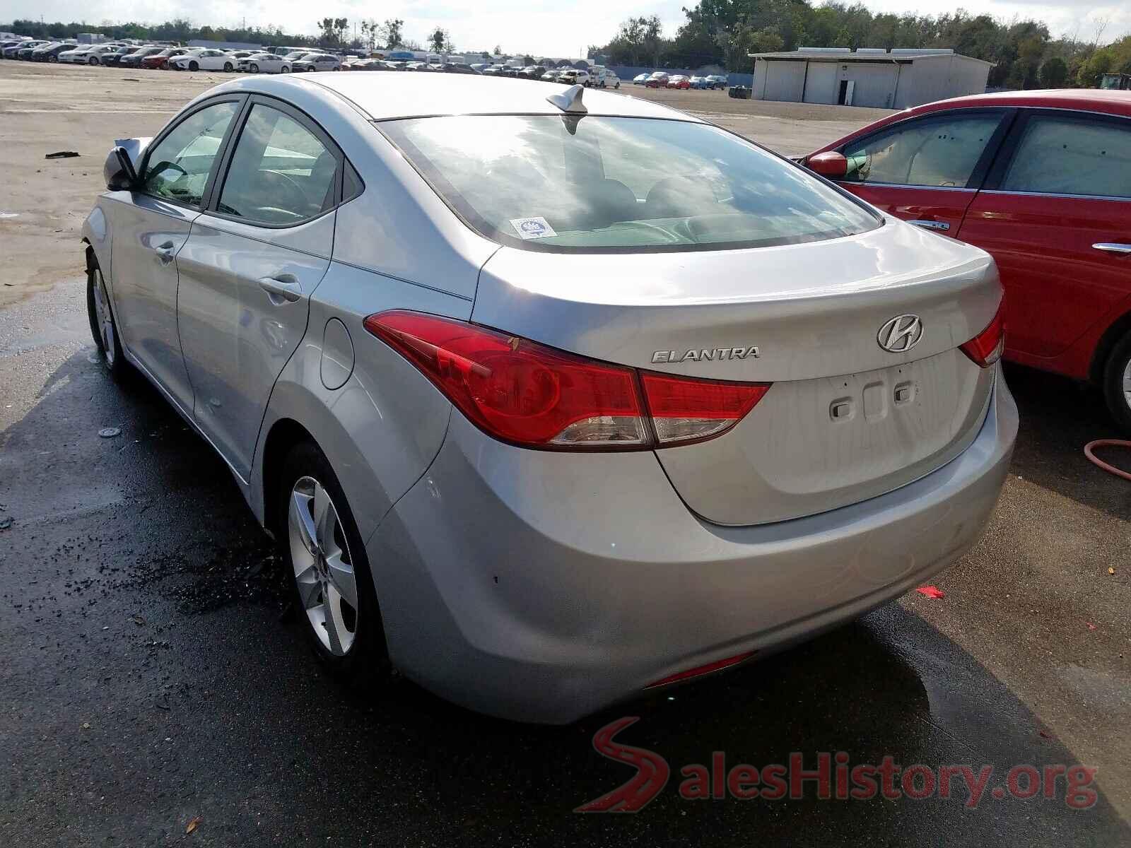 5XYPG4A33HG284563 2013 HYUNDAI ELANTRA