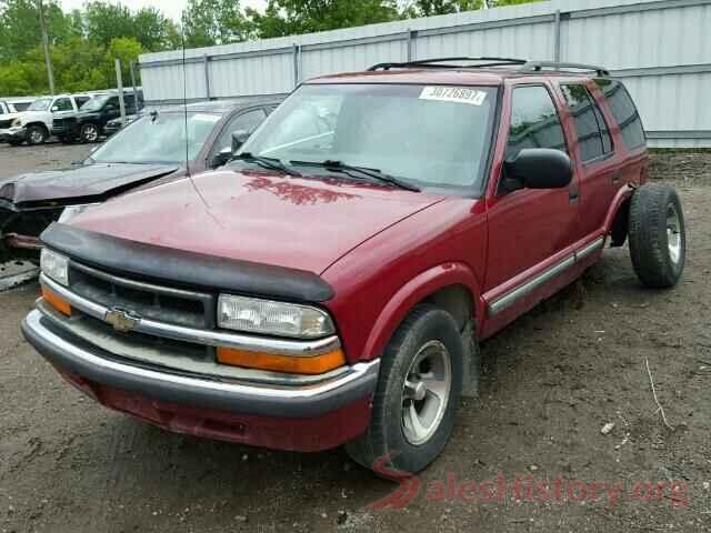 1GCWGAFP7J1316815 2000 CHEVROLET BLAZER