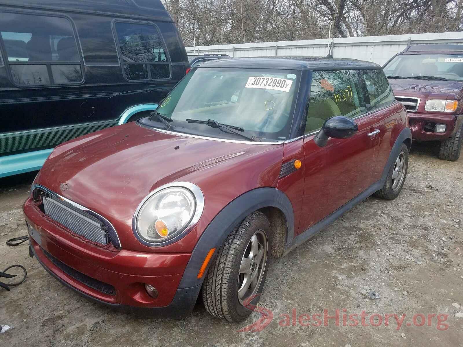 3N1CN7AP2HK412379 2009 MINI COOPER