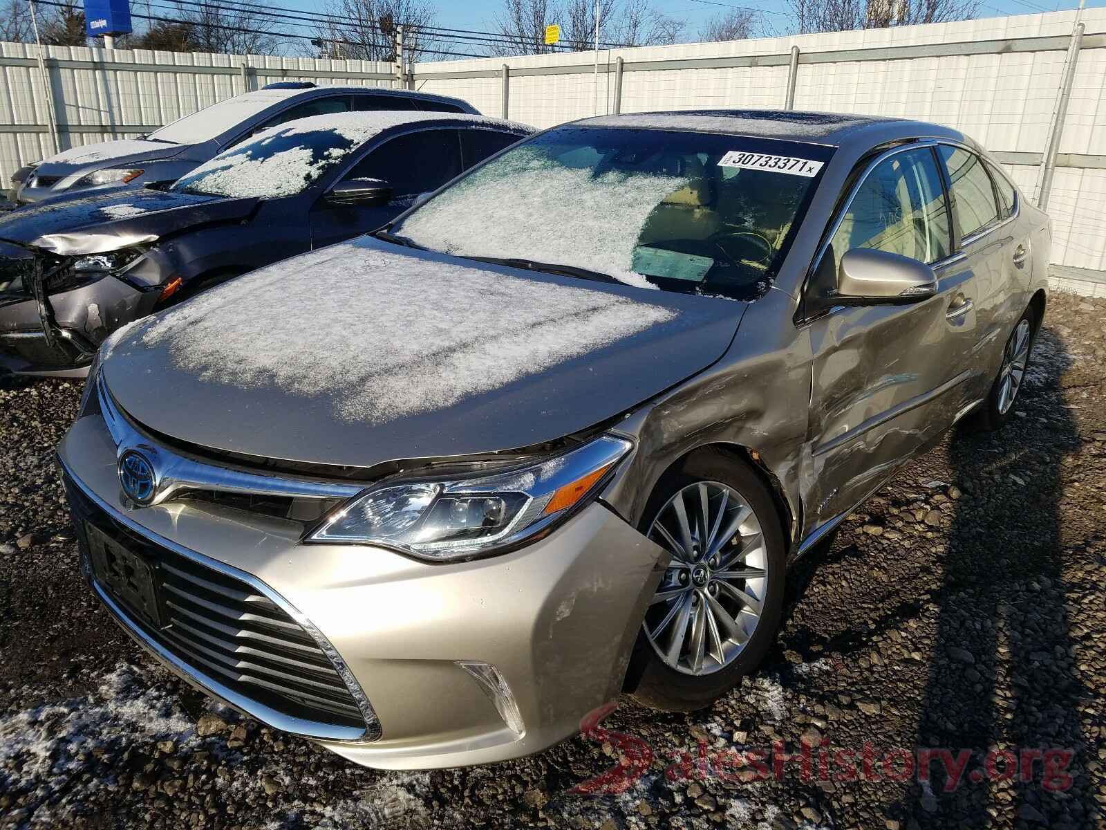 4T1BD1EB2JU061367 2018 TOYOTA AVALON