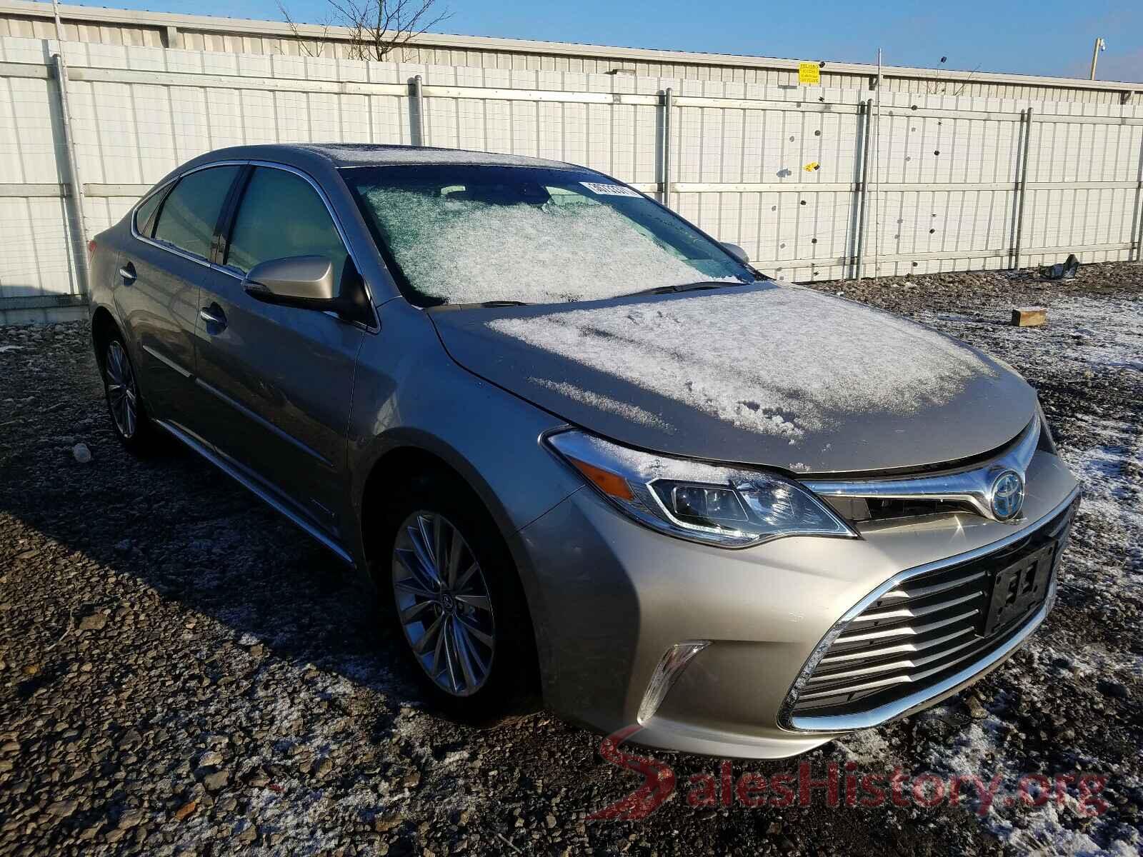 4T1BD1EB2JU061367 2018 TOYOTA AVALON