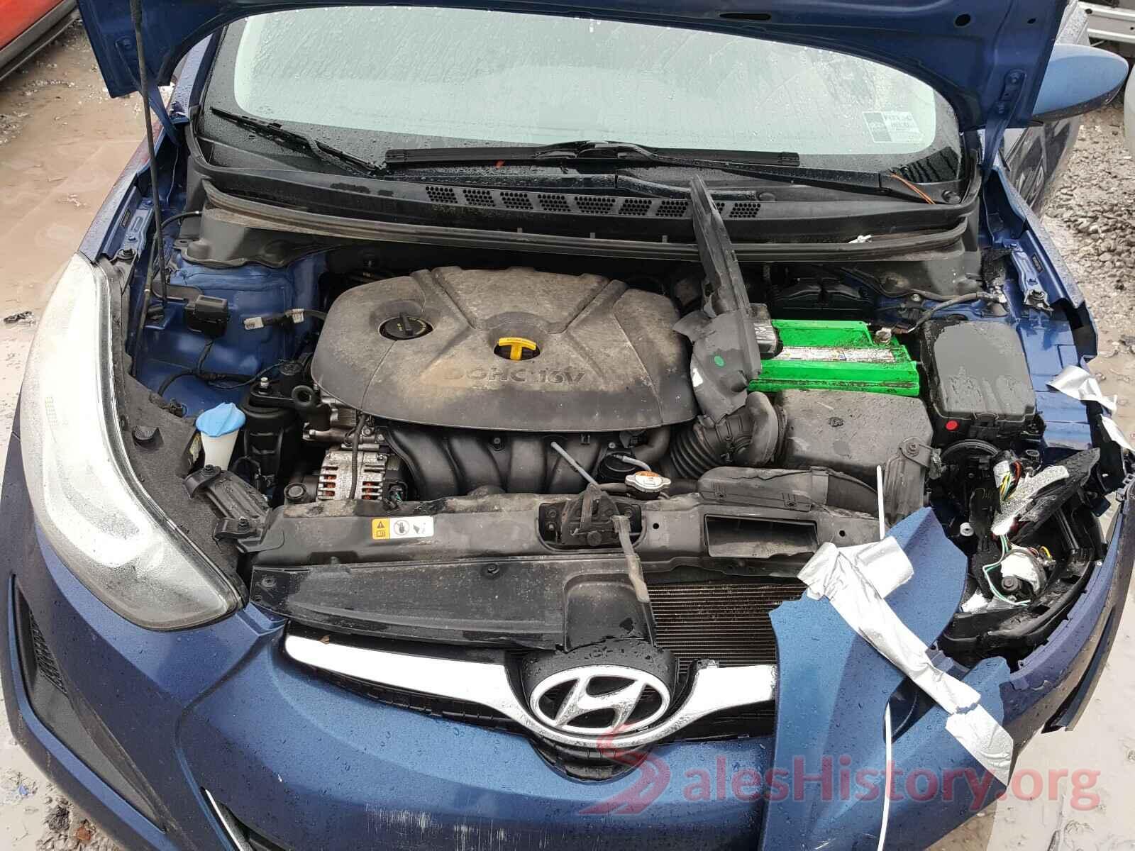 5NPDH4AE9GH773011 2016 HYUNDAI ELANTRA