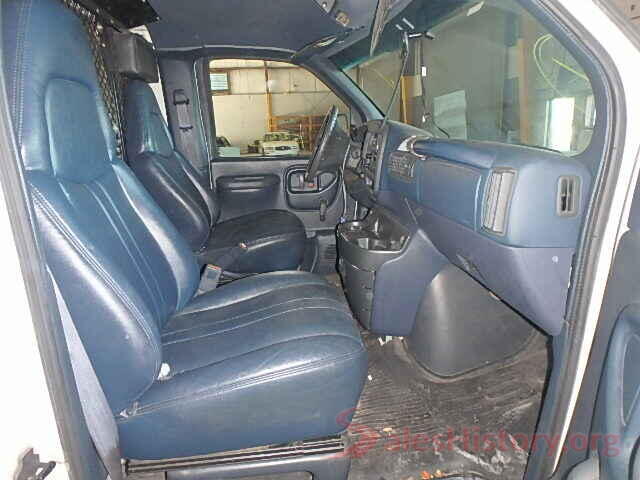 19XZE4F55NE000495 2000 CHEVROLET EXPRESS