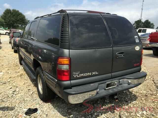 3N1CP5CU9KL538208 2001 GMC YUKON