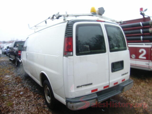 1FMCU9G64MUA39765 2001 CHEVROLET EXPRESS