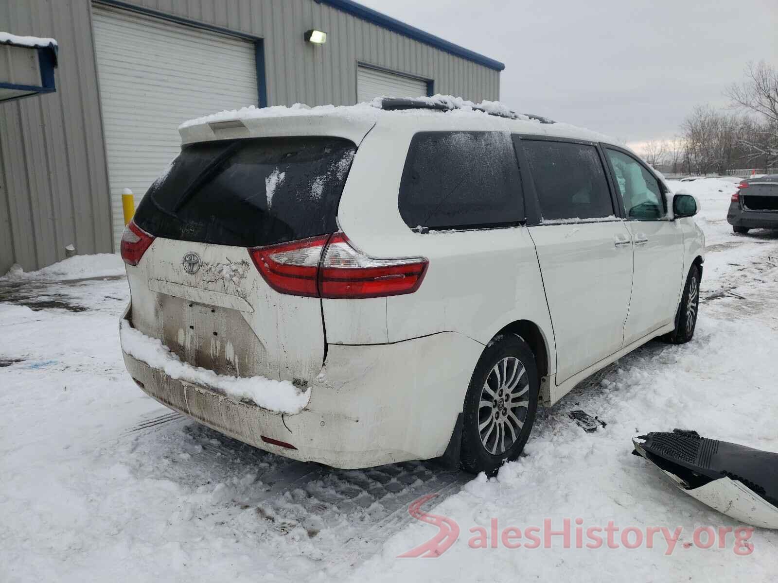 5TDYZ3DC2JS936439 2018 TOYOTA SIENNA