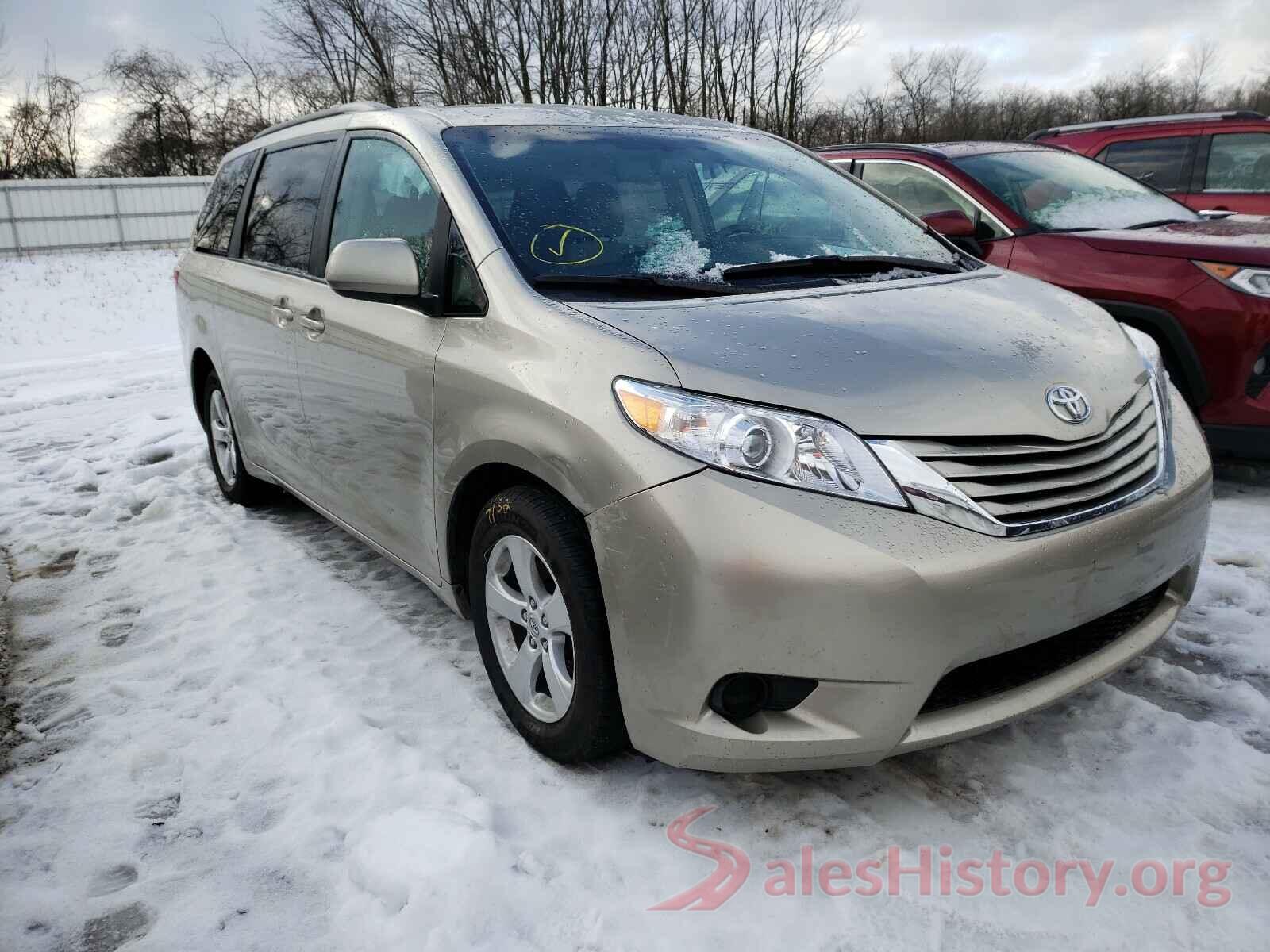 5TDKZ3DC7HS866842 2017 TOYOTA SIENNA