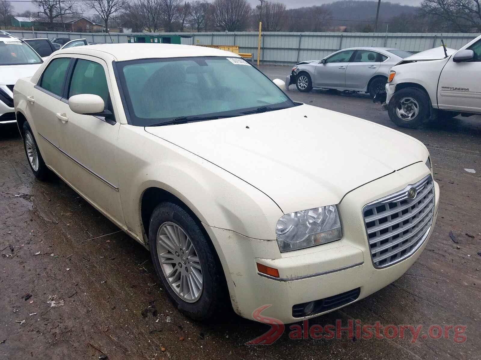 3KPF24AD1KE014853 2008 CHRYSLER 300