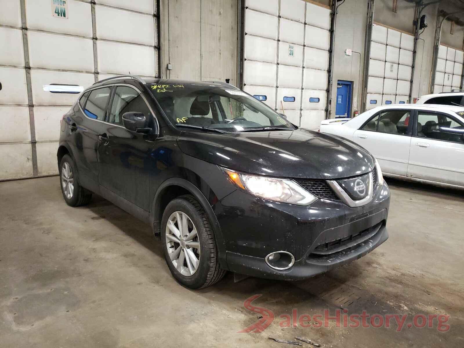 JN1BJ1CRXJW291971 2018 NISSAN ROGUE