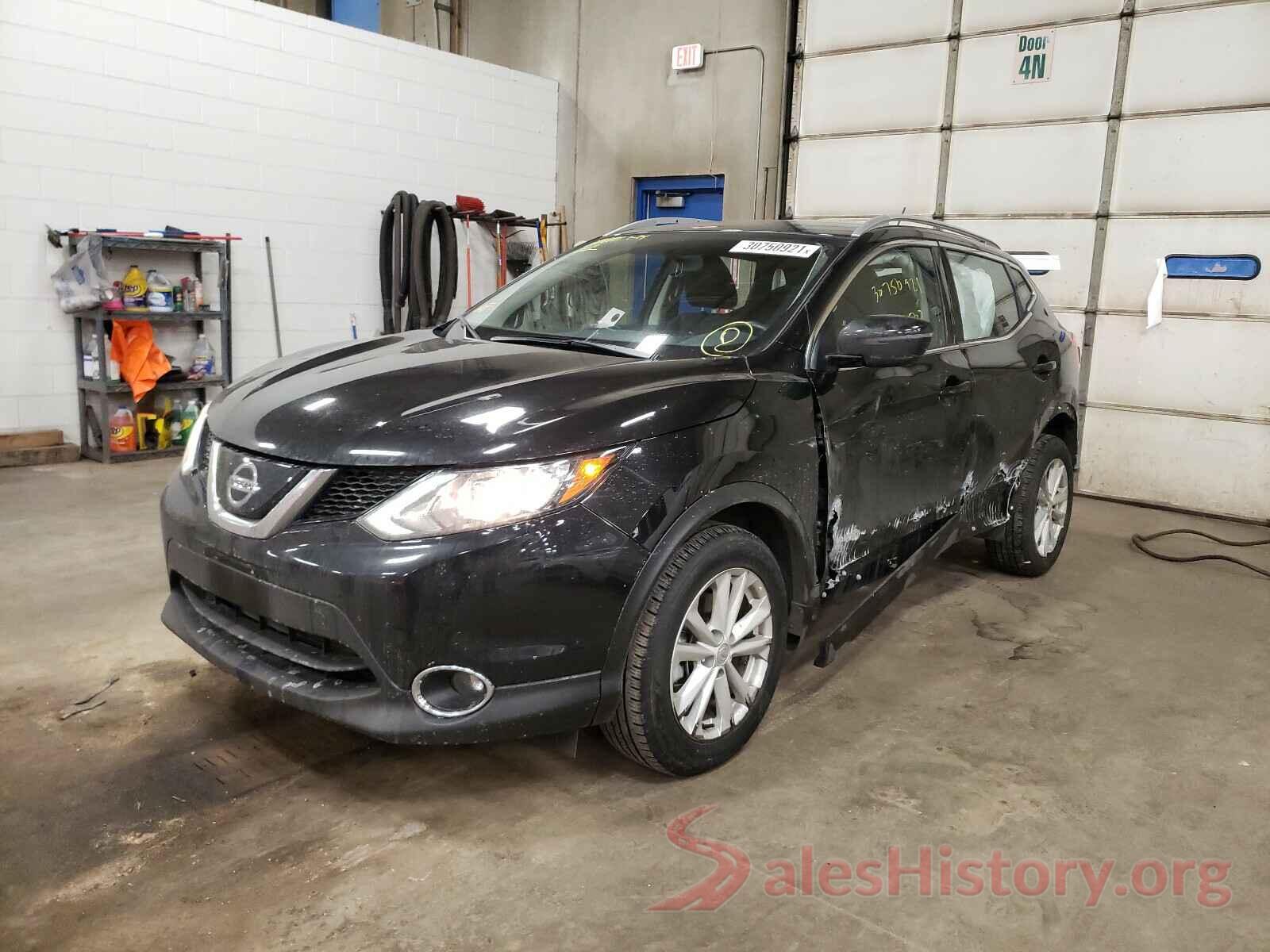 JN1BJ1CRXJW291971 2018 NISSAN ROGUE