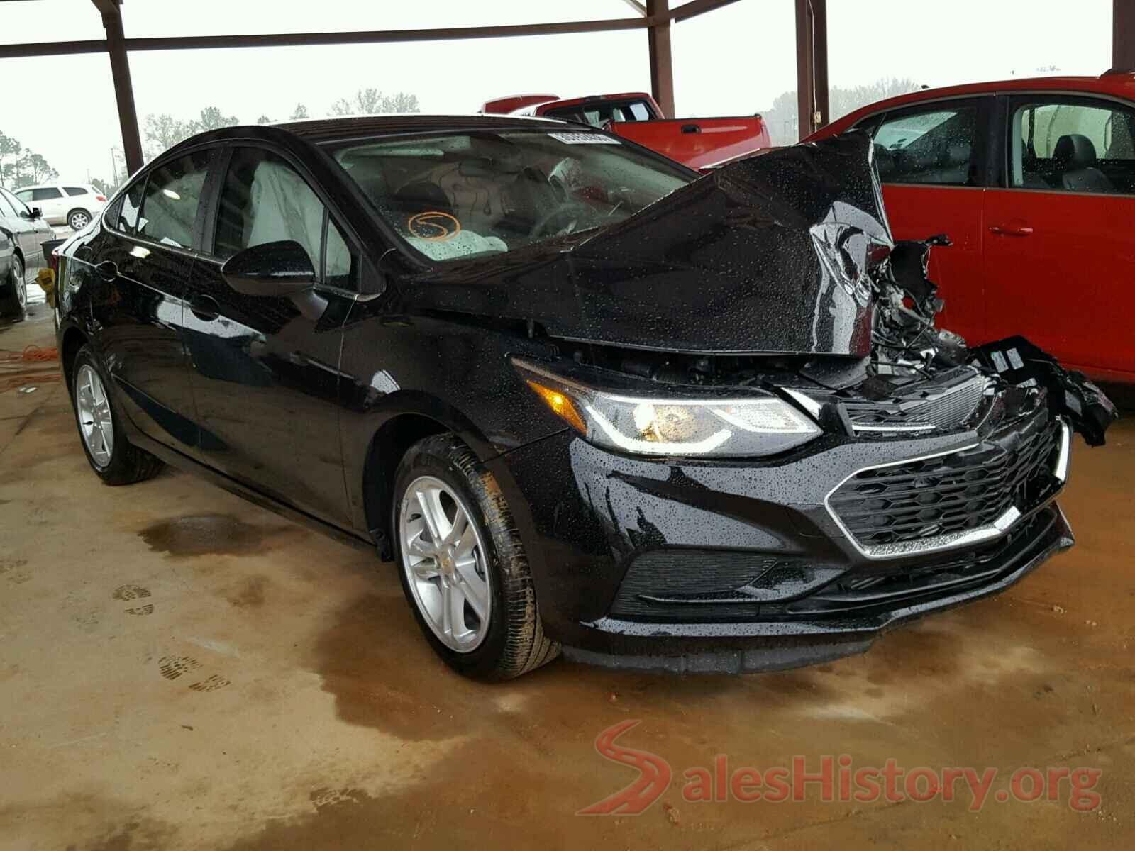 2HGFC2F58JH576482 2018 CHEVROLET CRUZE