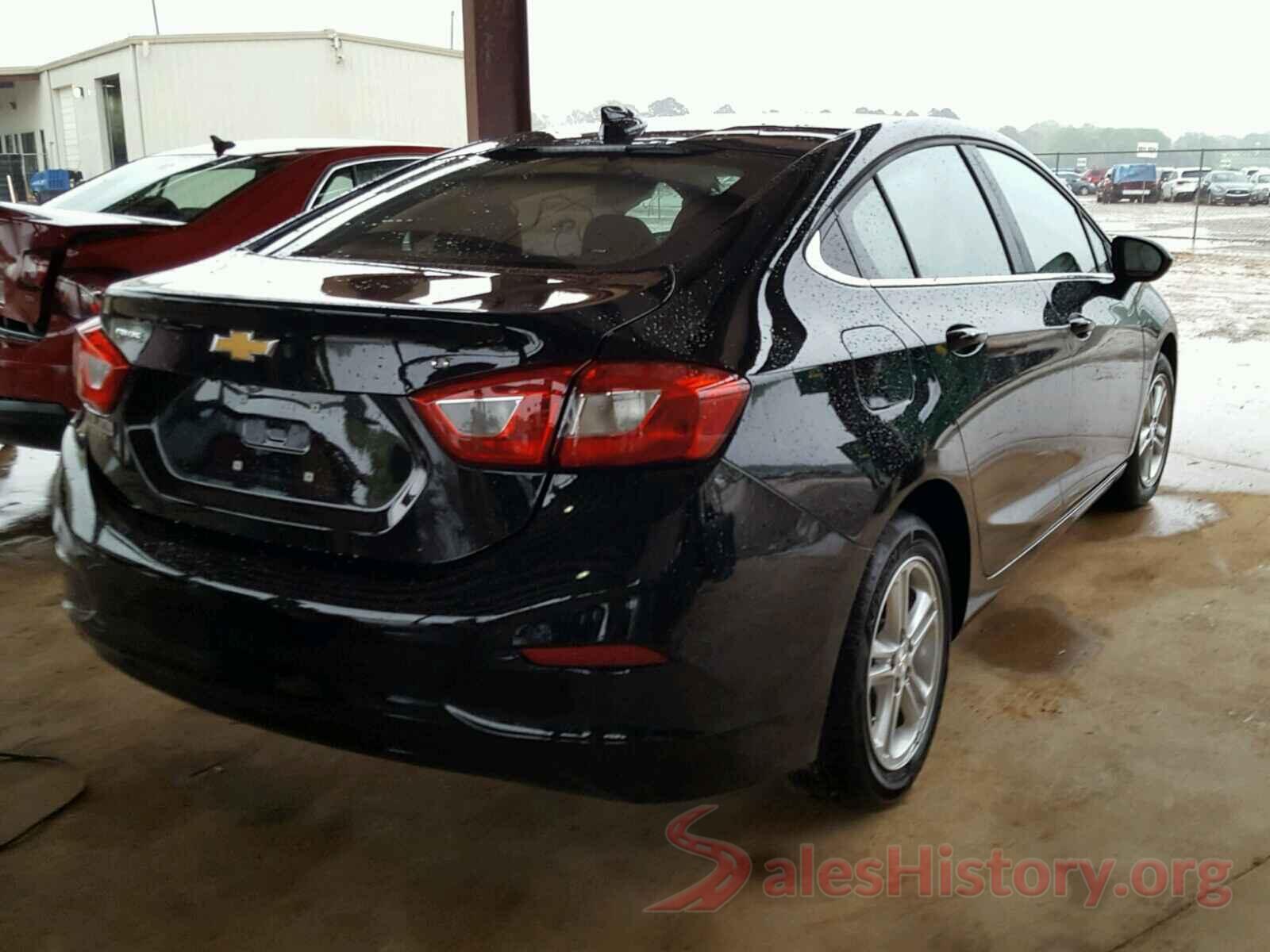 2HGFC2F58JH576482 2018 CHEVROLET CRUZE