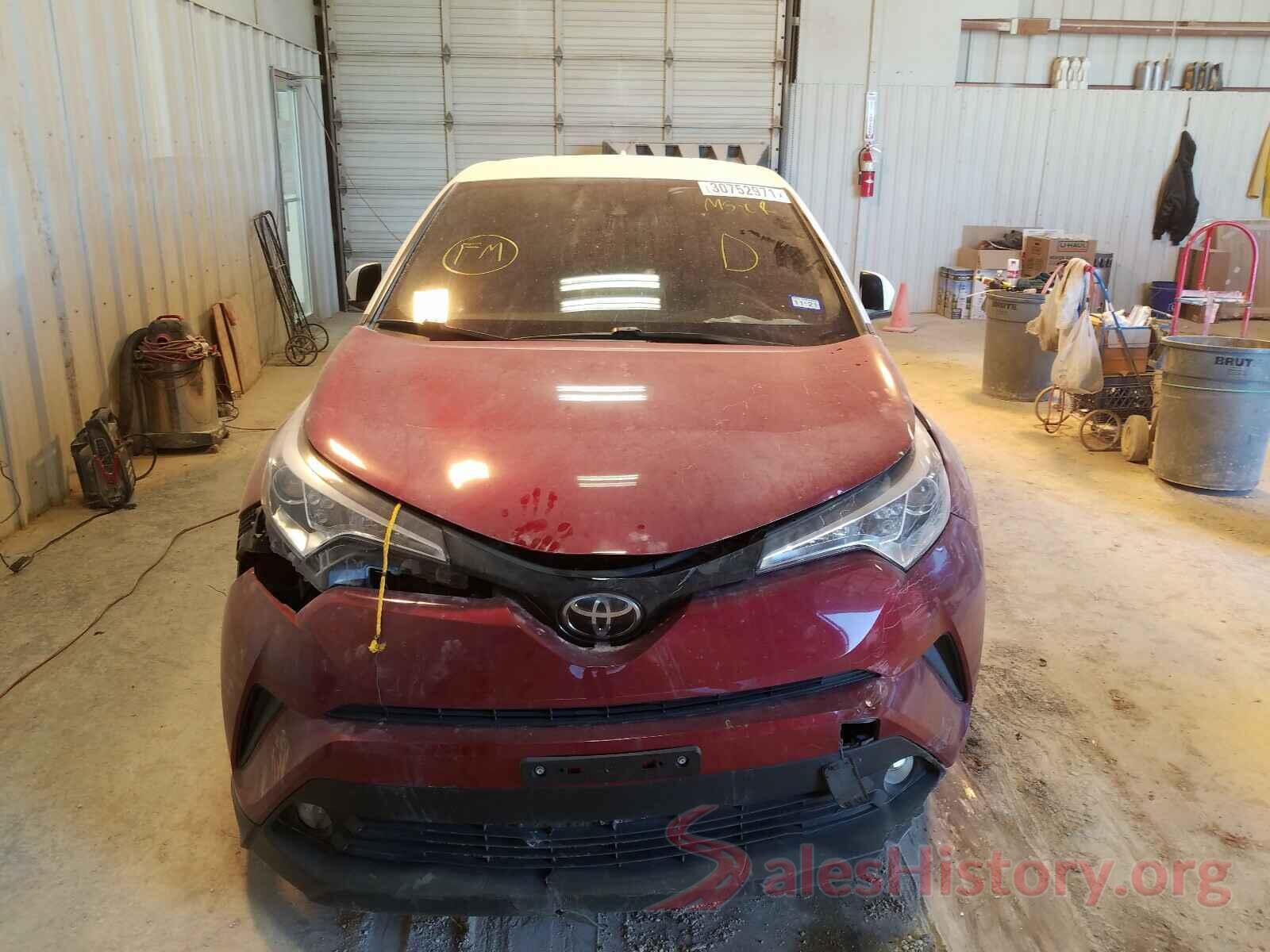 NMTKHMBXXJR045088 2018 TOYOTA C-HR