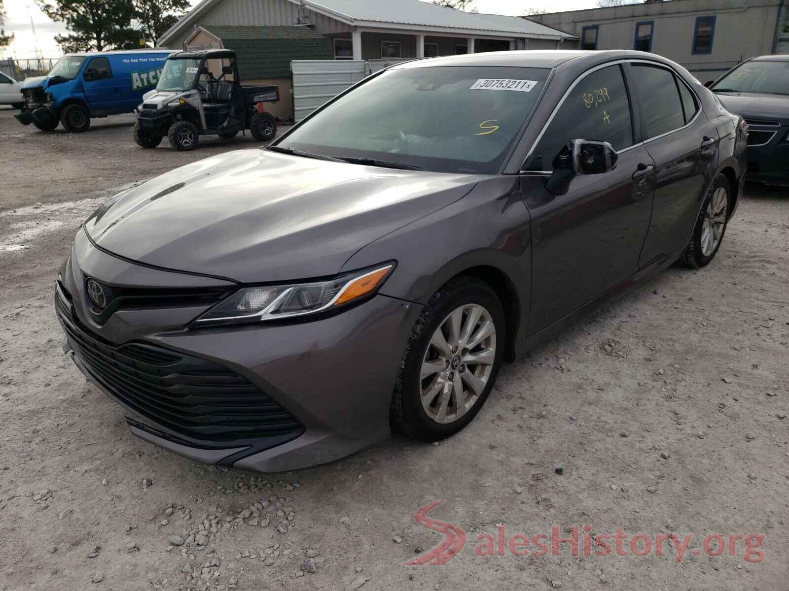 4T1B11HK8JU589421 2018 TOYOTA CAMRY