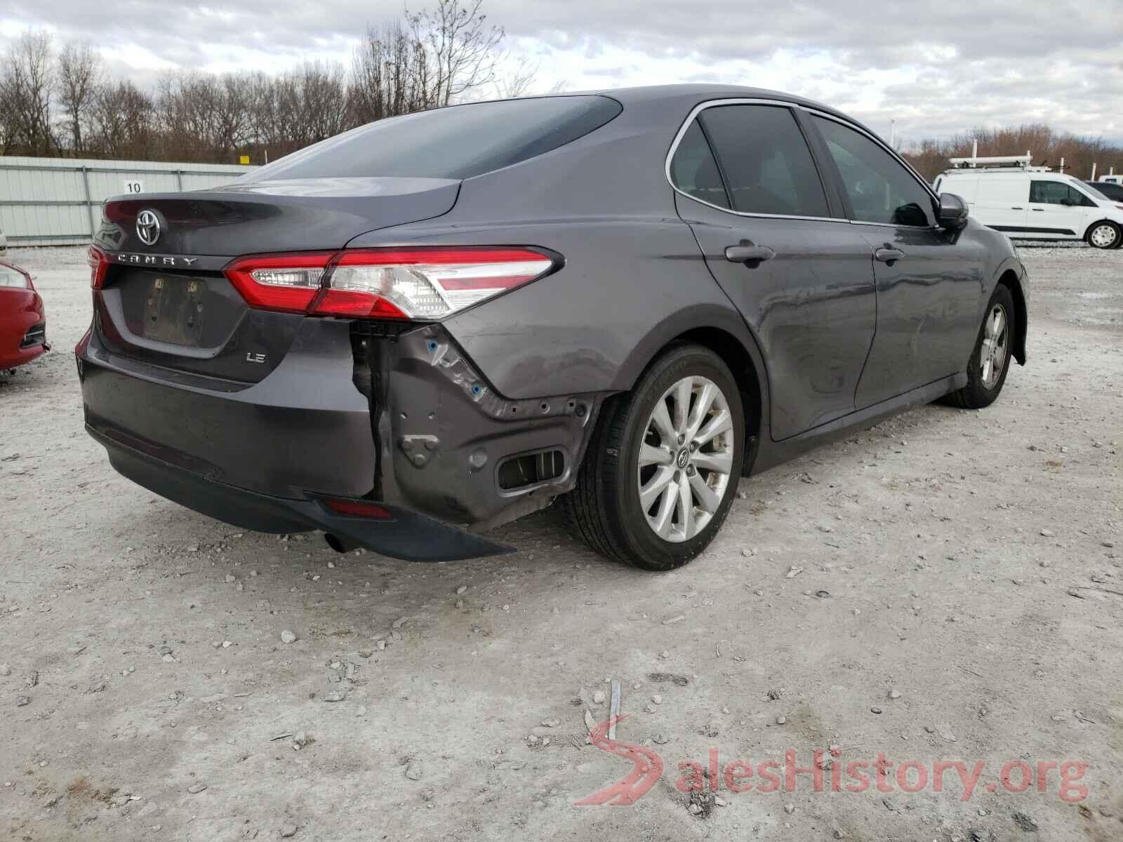 4T1B11HK8JU589421 2018 TOYOTA CAMRY