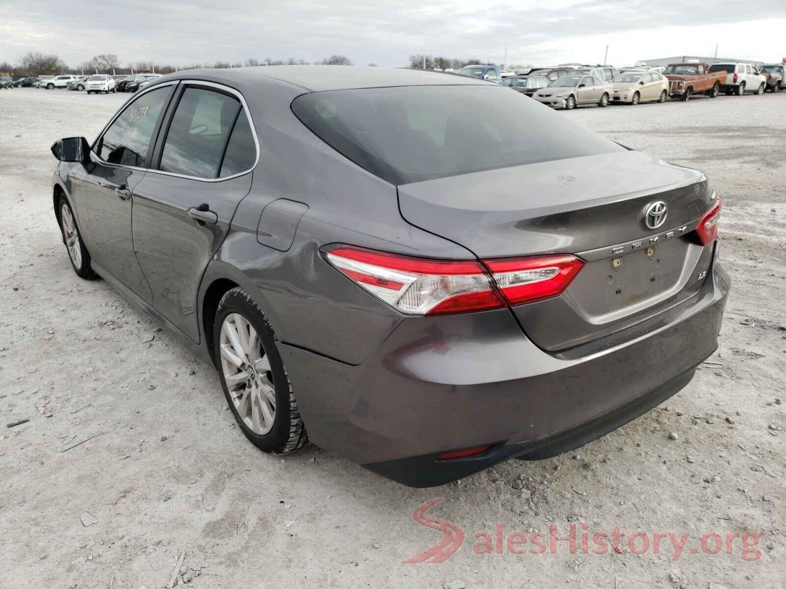 4T1B11HK8JU589421 2018 TOYOTA CAMRY