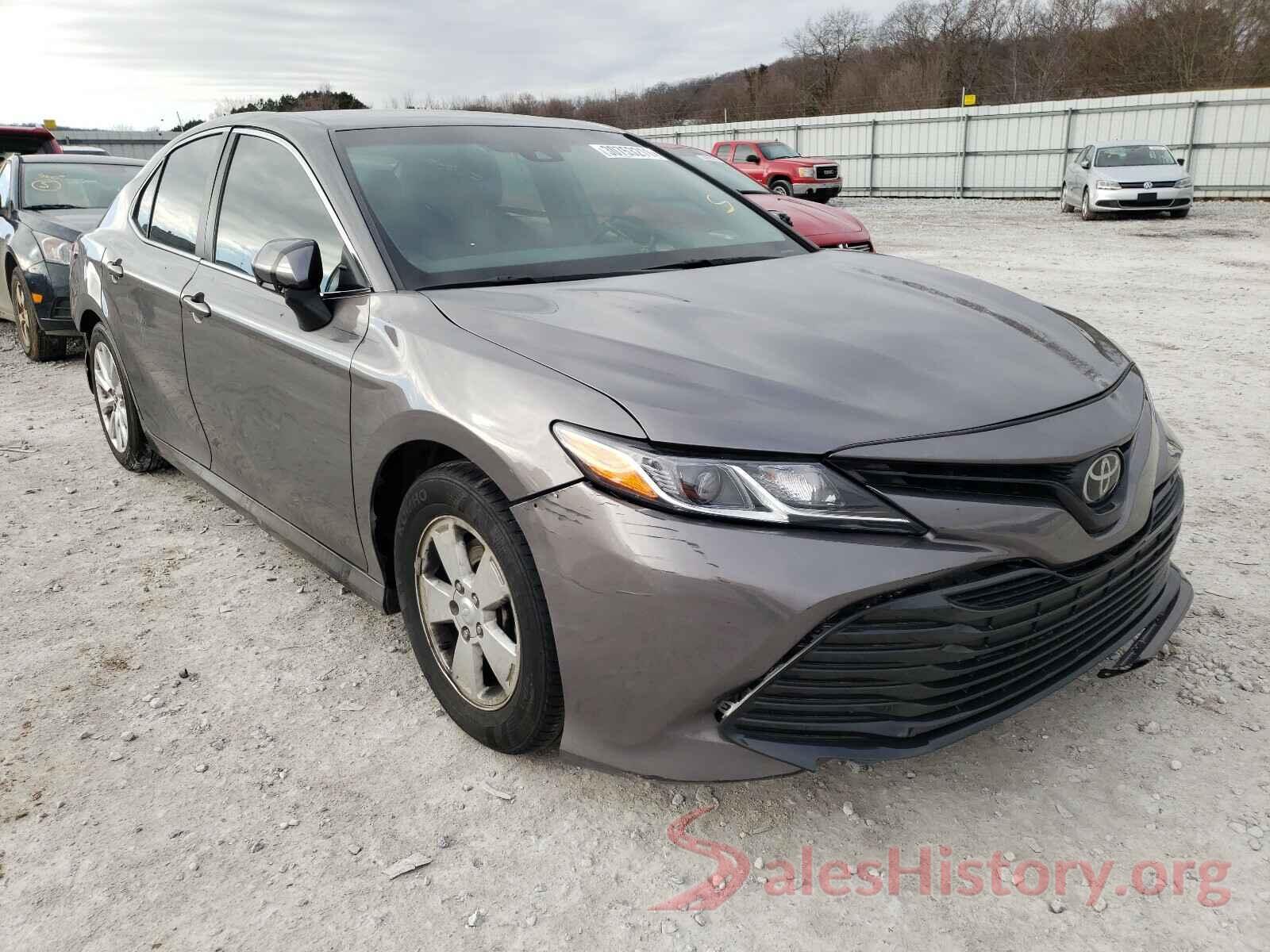 4T1B11HK8JU589421 2018 TOYOTA CAMRY